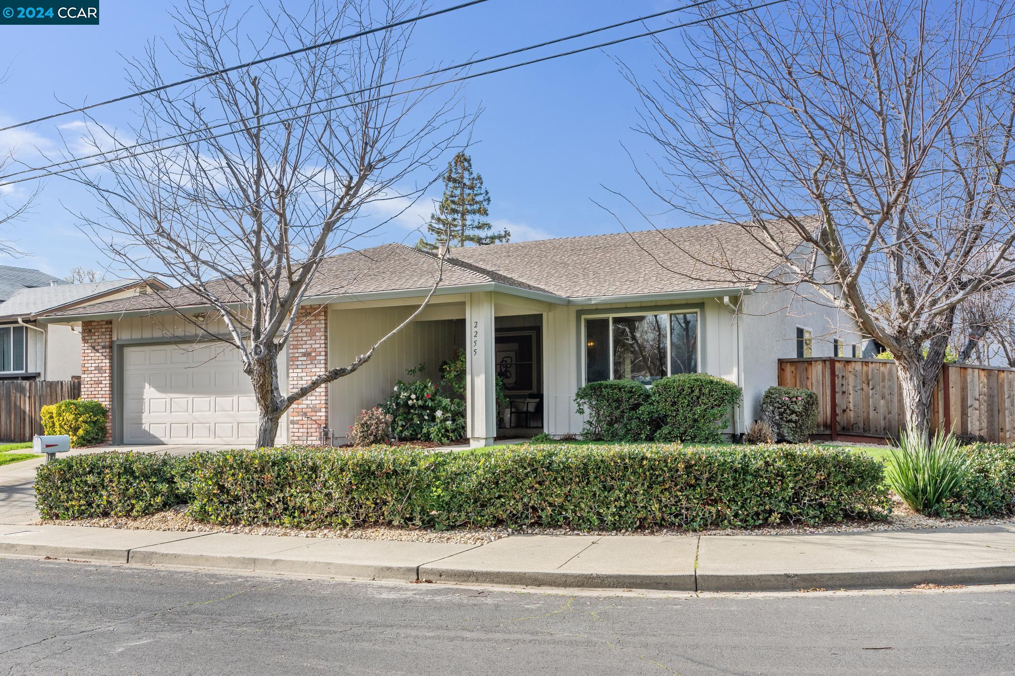 2255 Fox Way