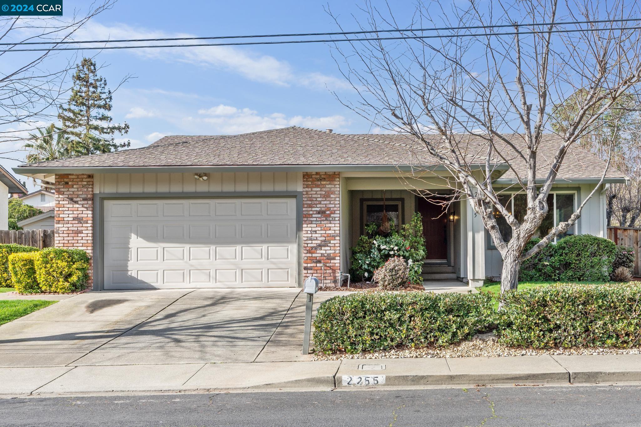 2255 Fox Way