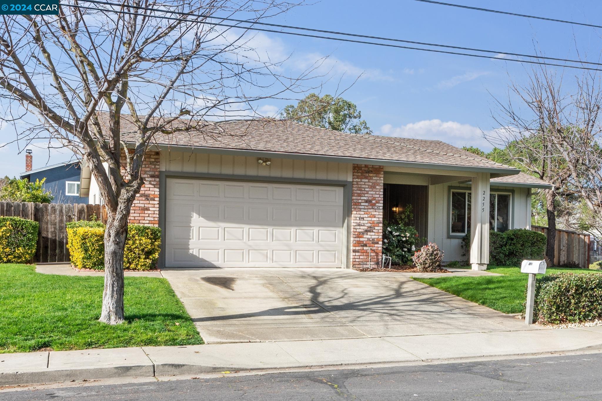 2255 Fox Way