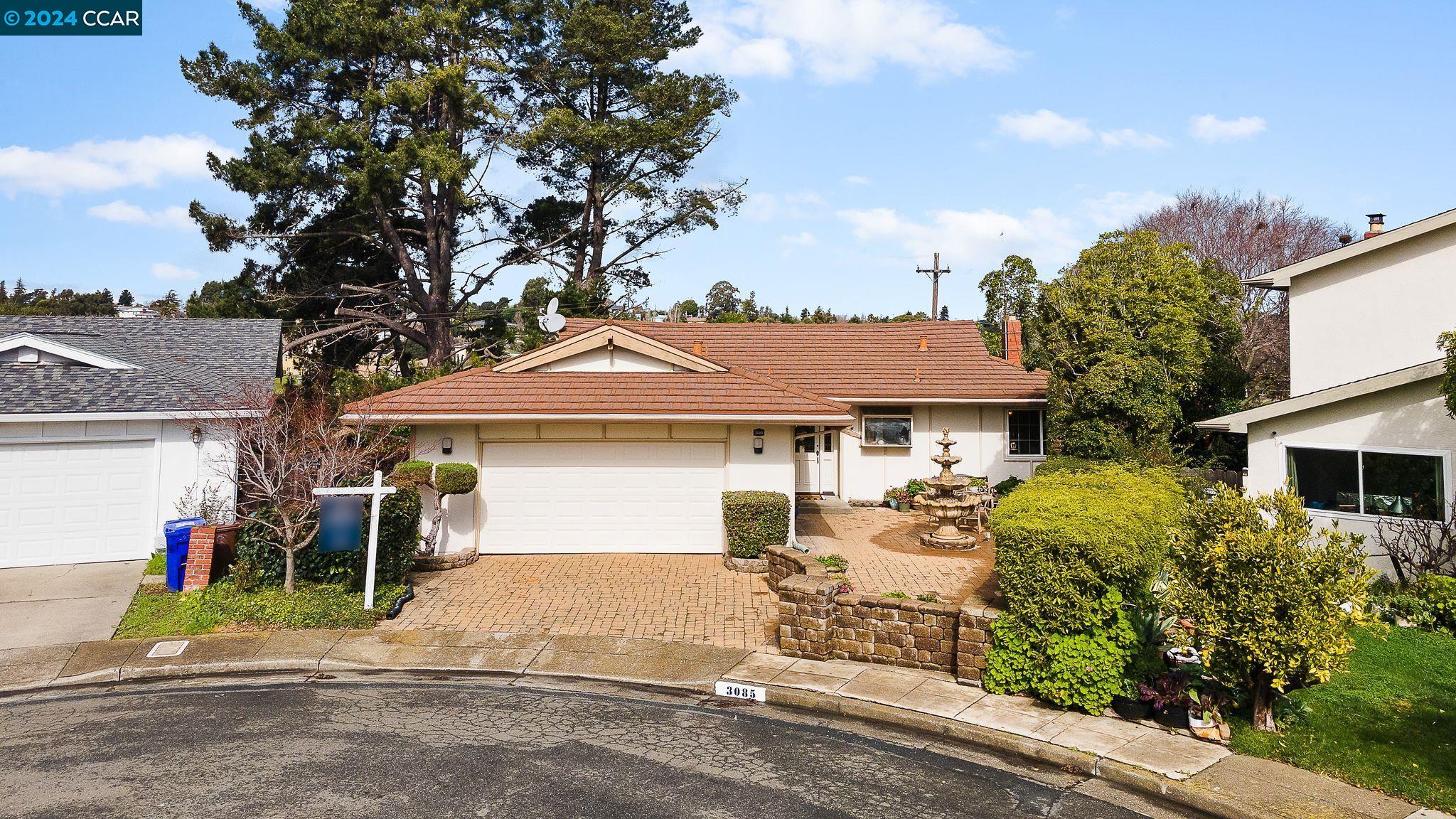 3085 Sun Ct