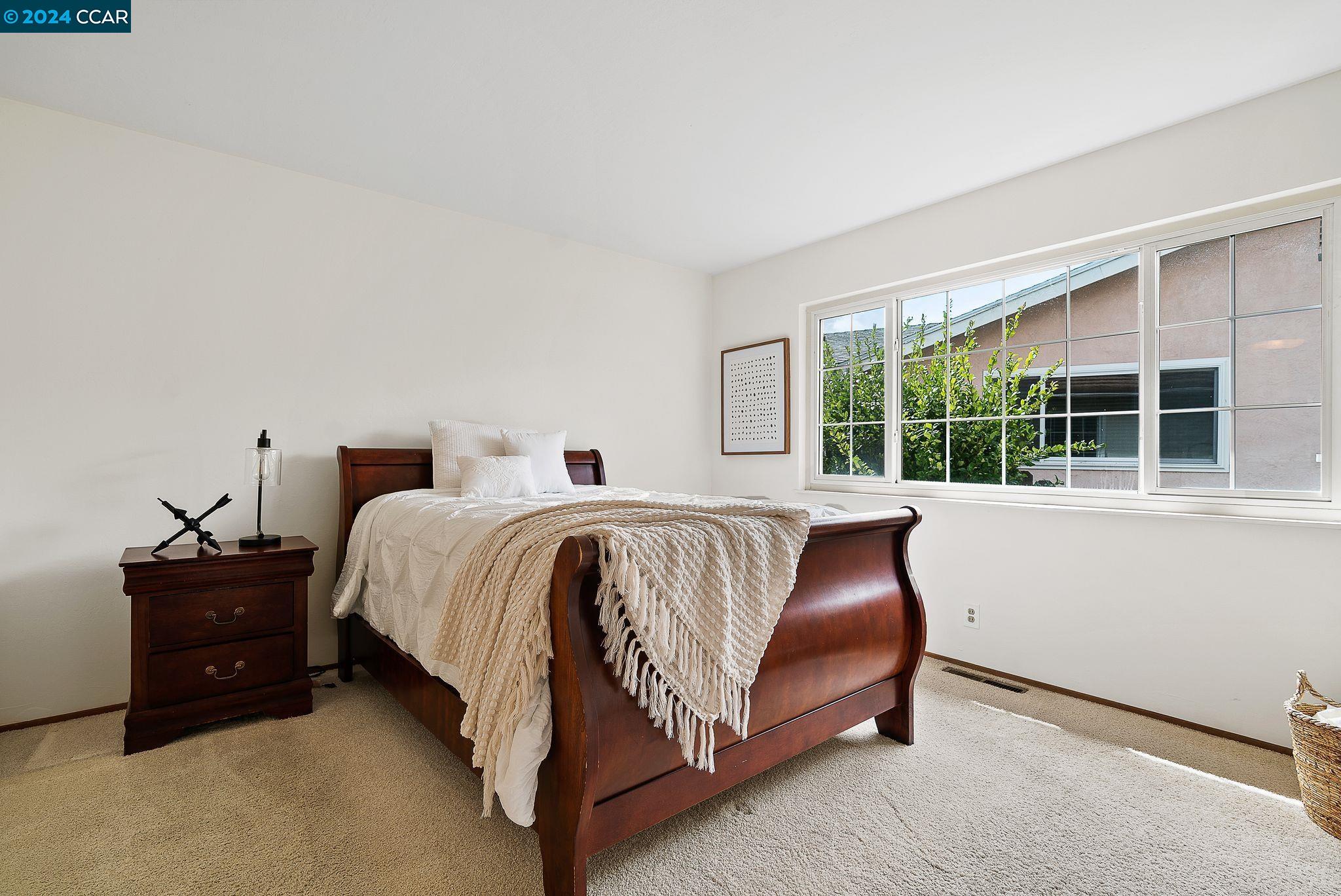 3085 Sun Ct