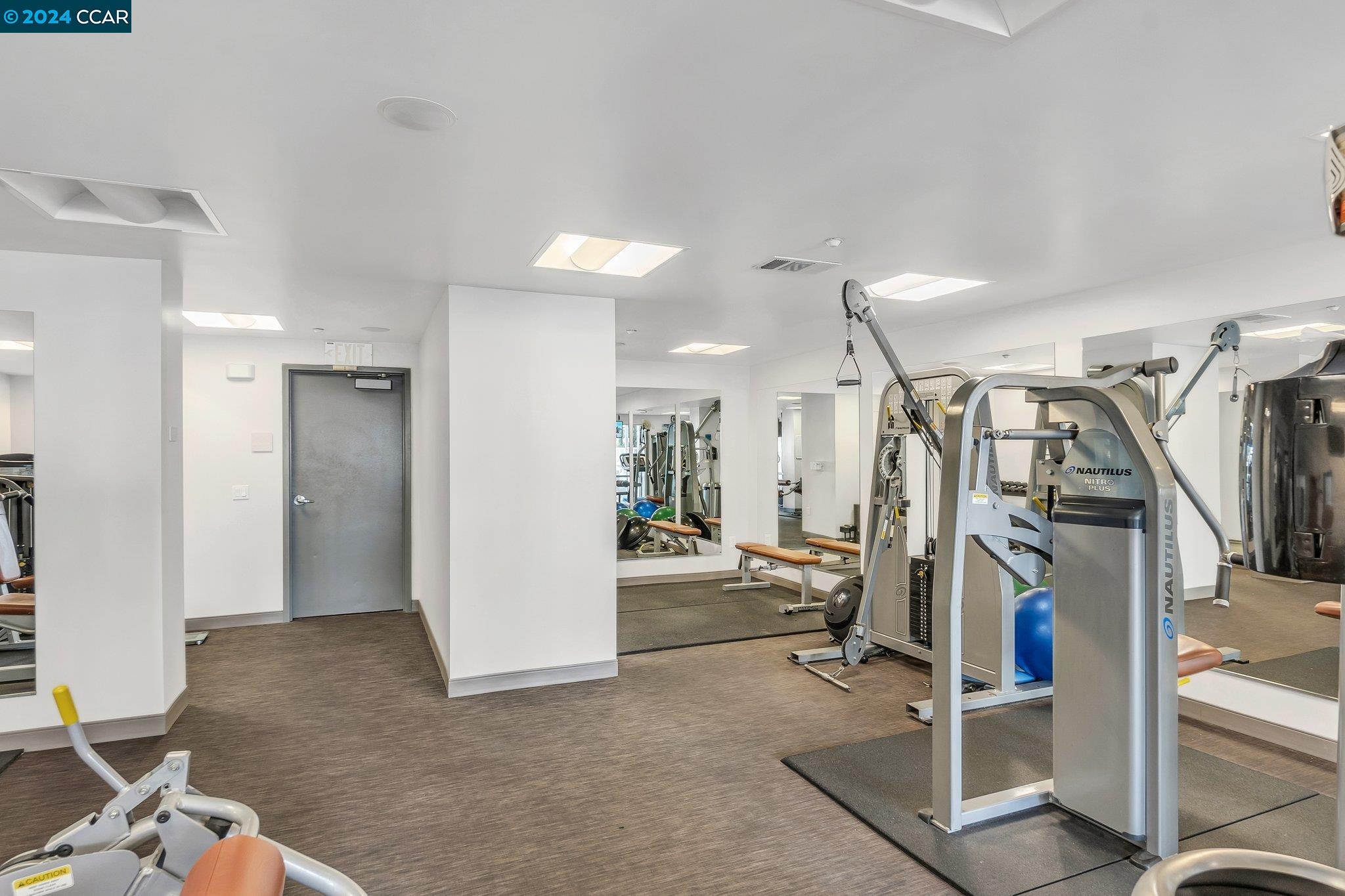1655 N California Blvd # 207