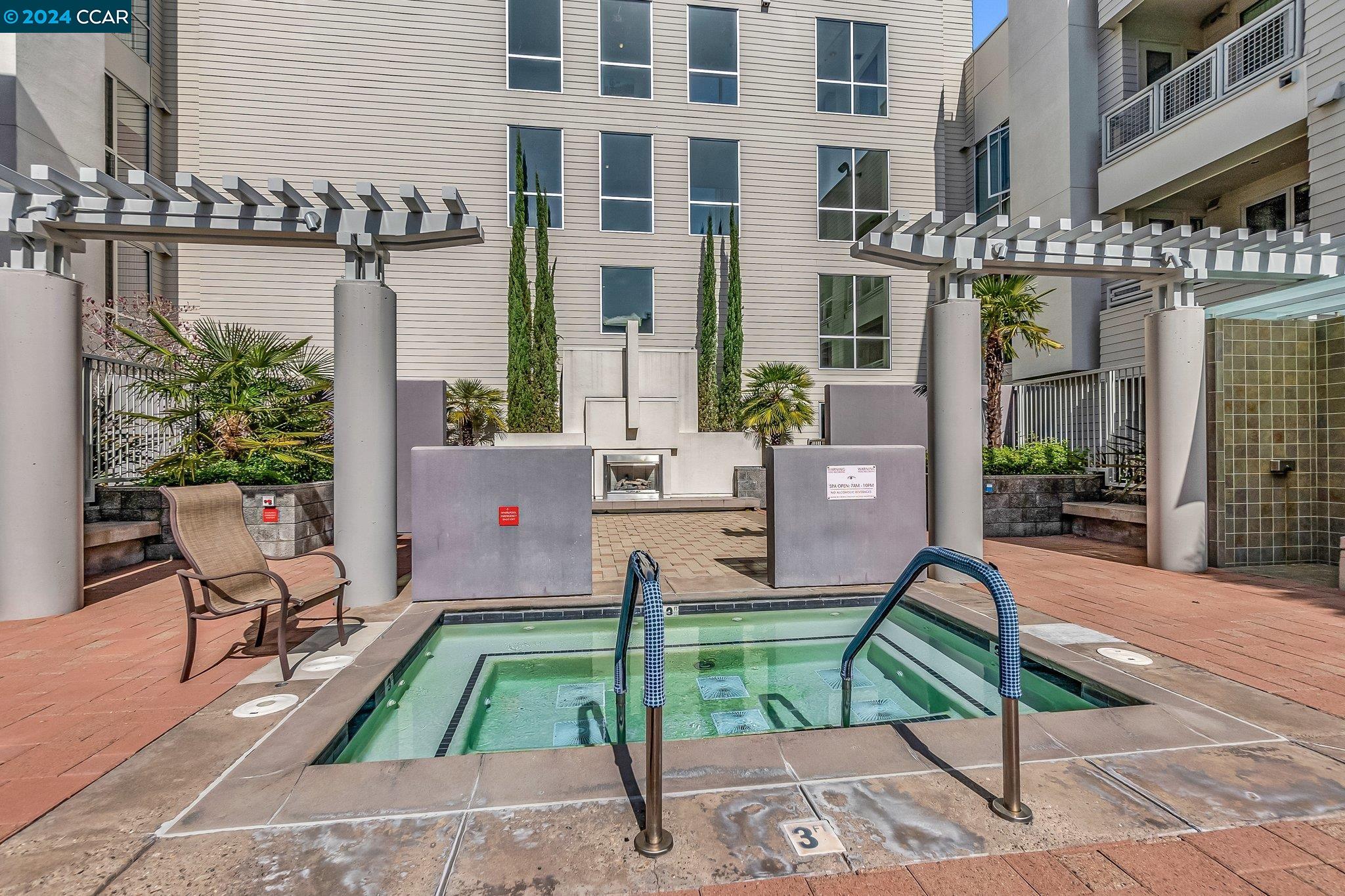 1655 N California Blvd # 207