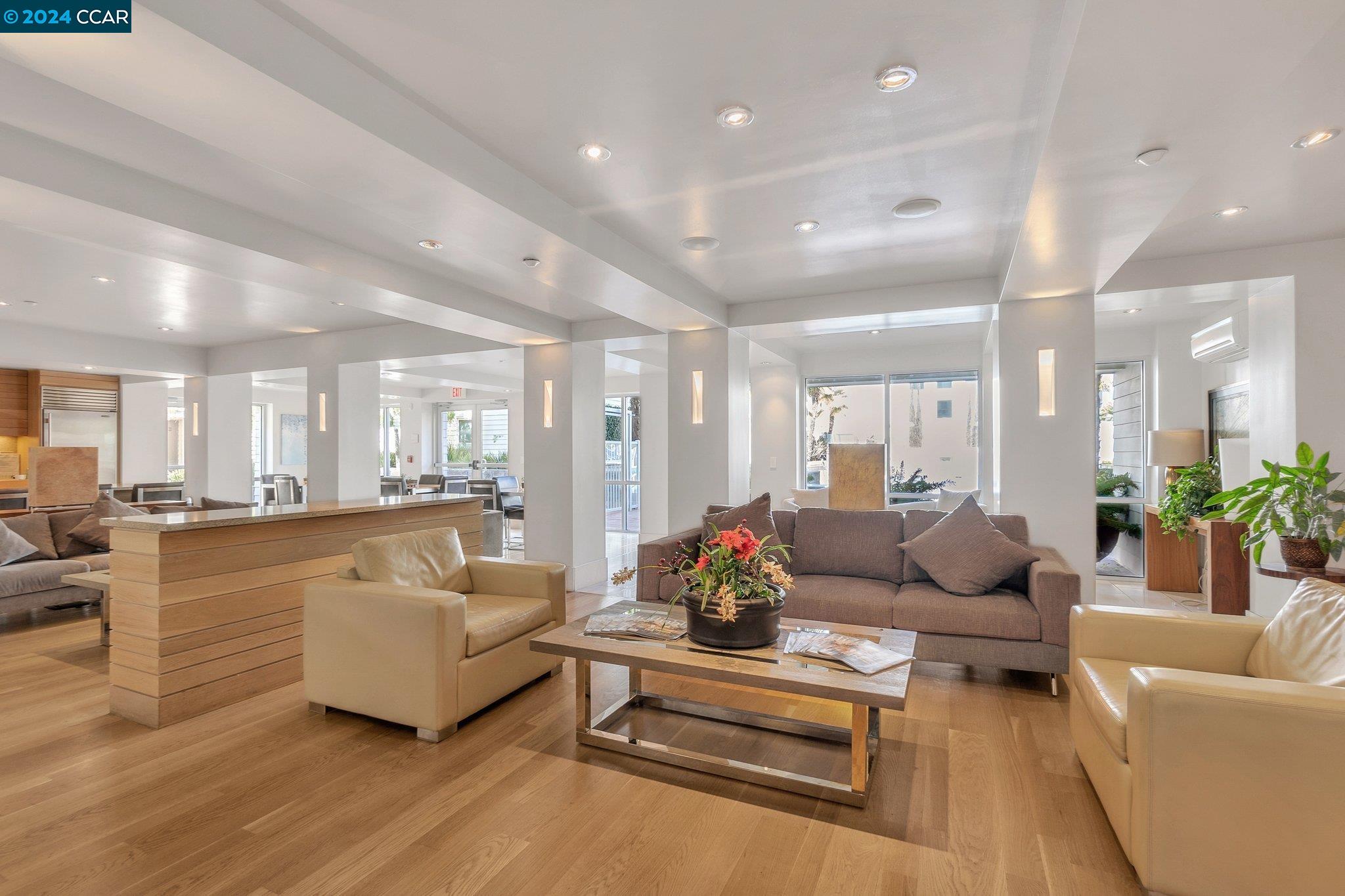 1655 N California Blvd # 207