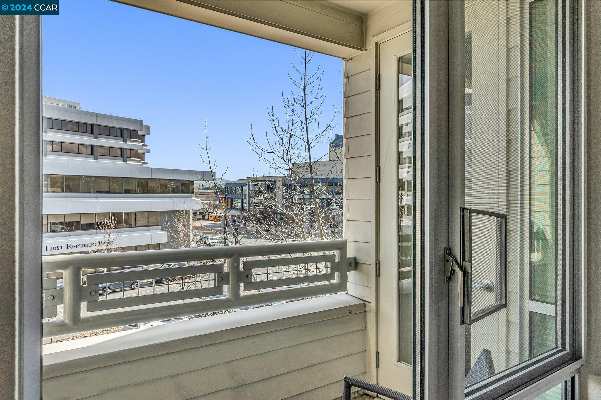 1655 N California Blvd # 207