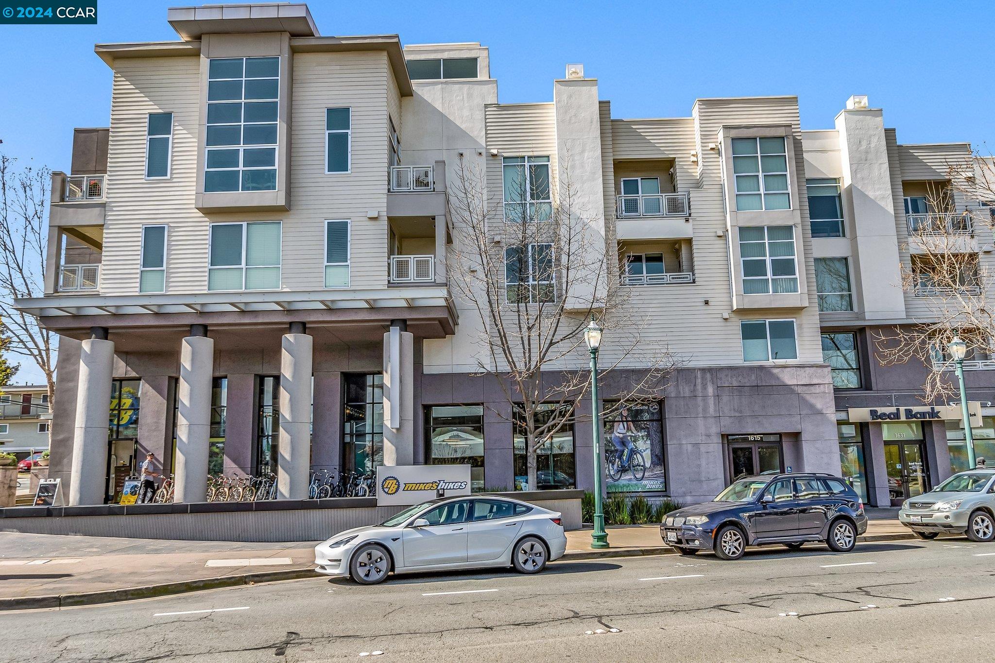 1655 N California Blvd # 207