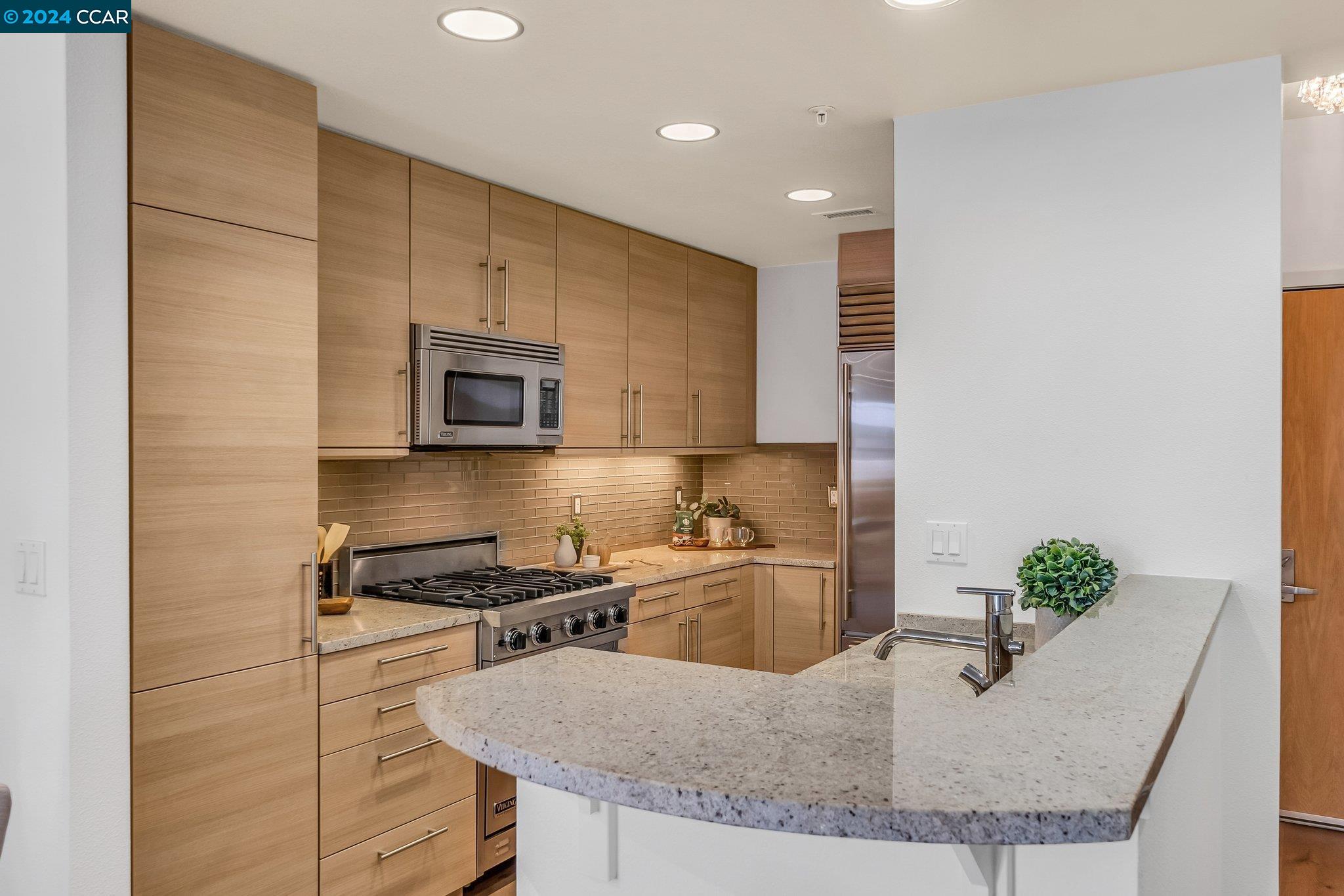 1655 N California Blvd # 207