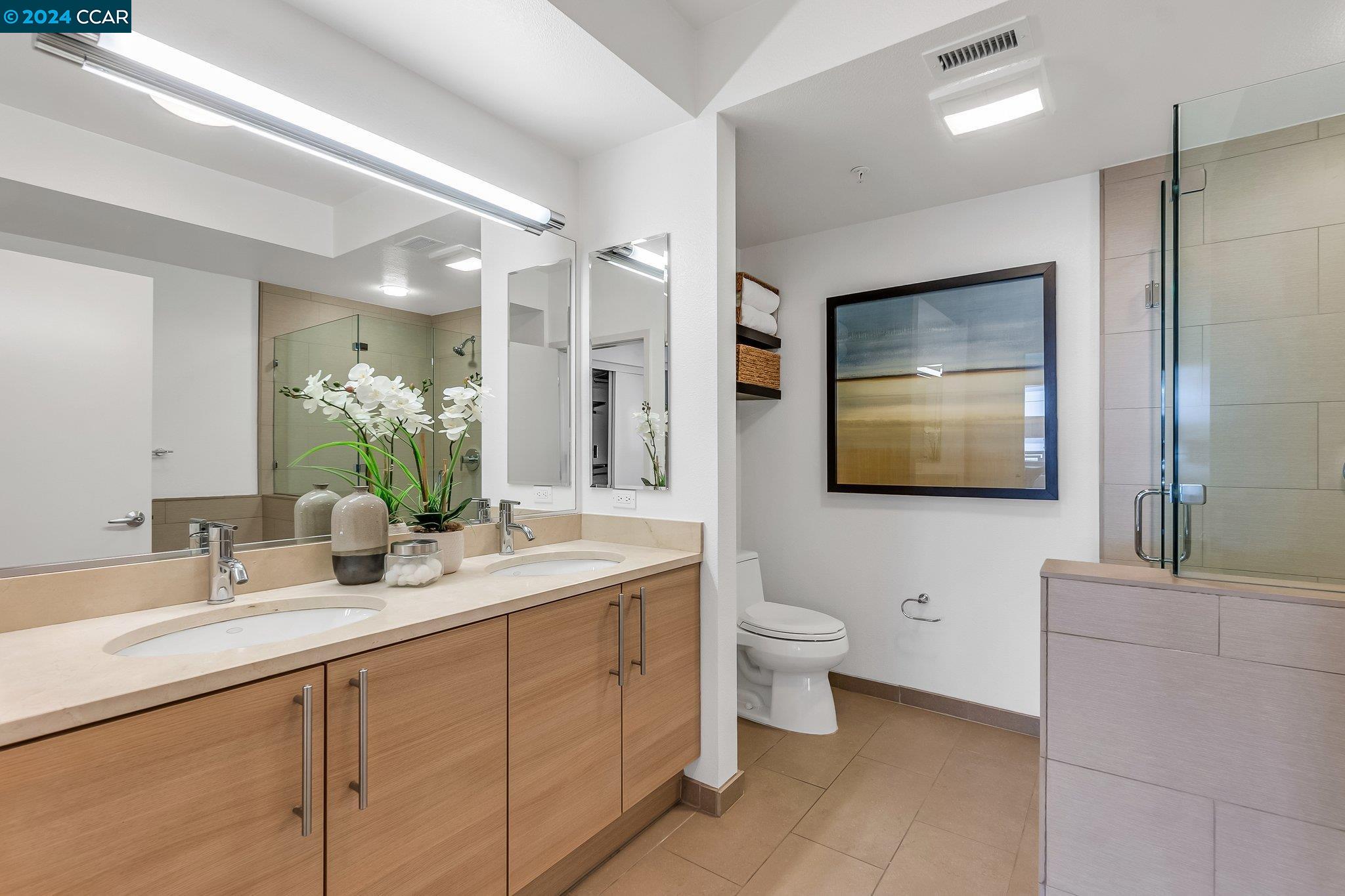1655 N California Blvd # 207