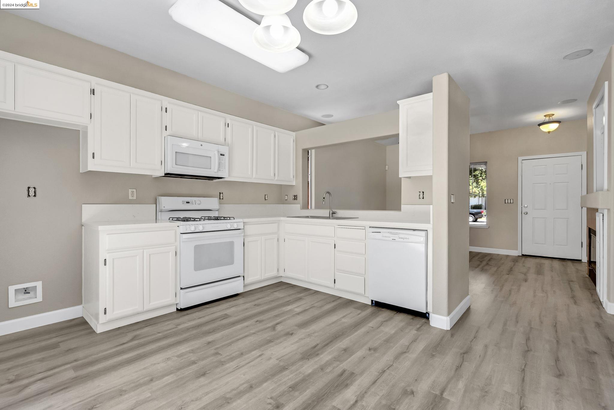 228 TWILIGHT COURT