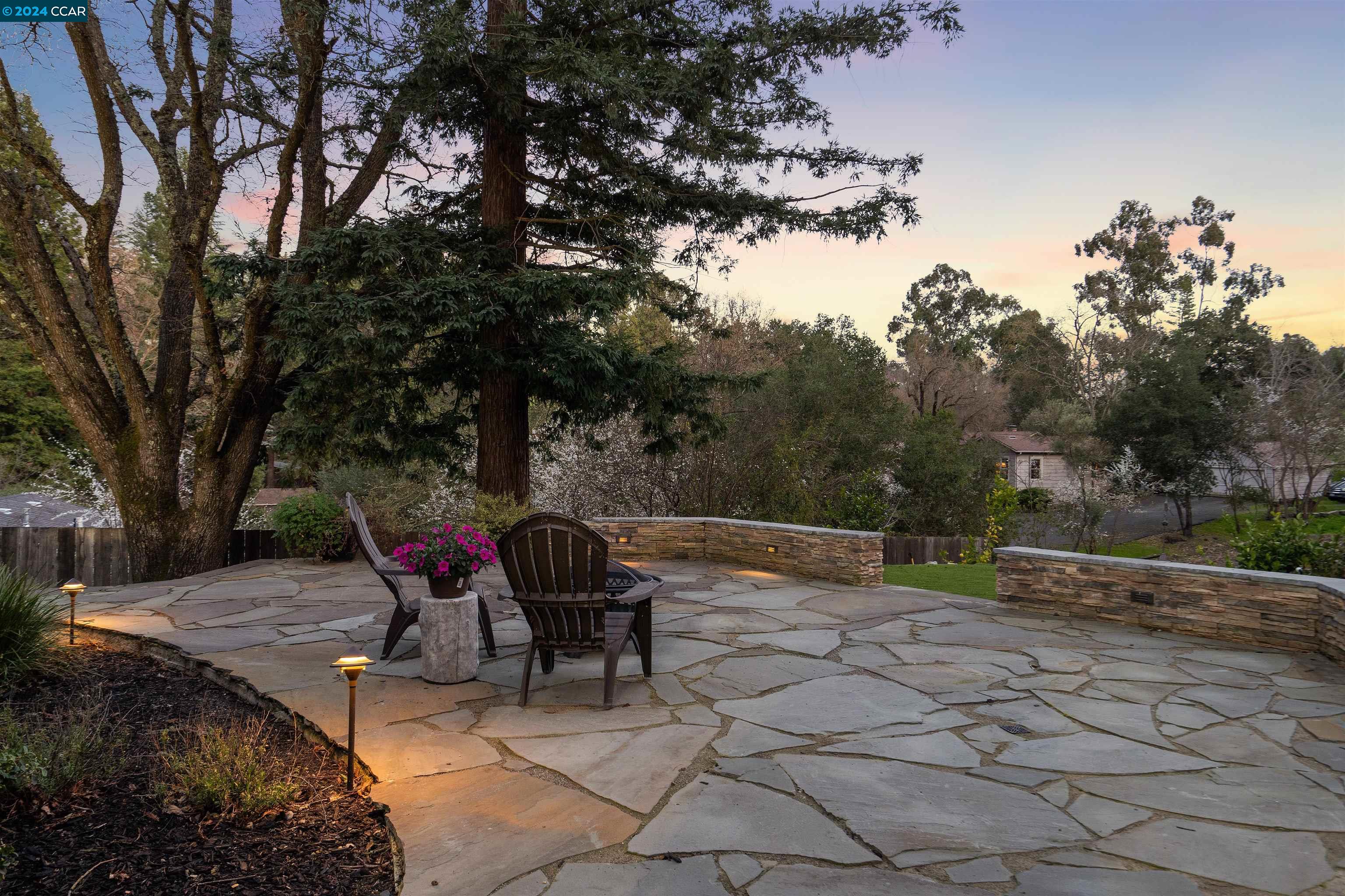60 Stone Creek Place
