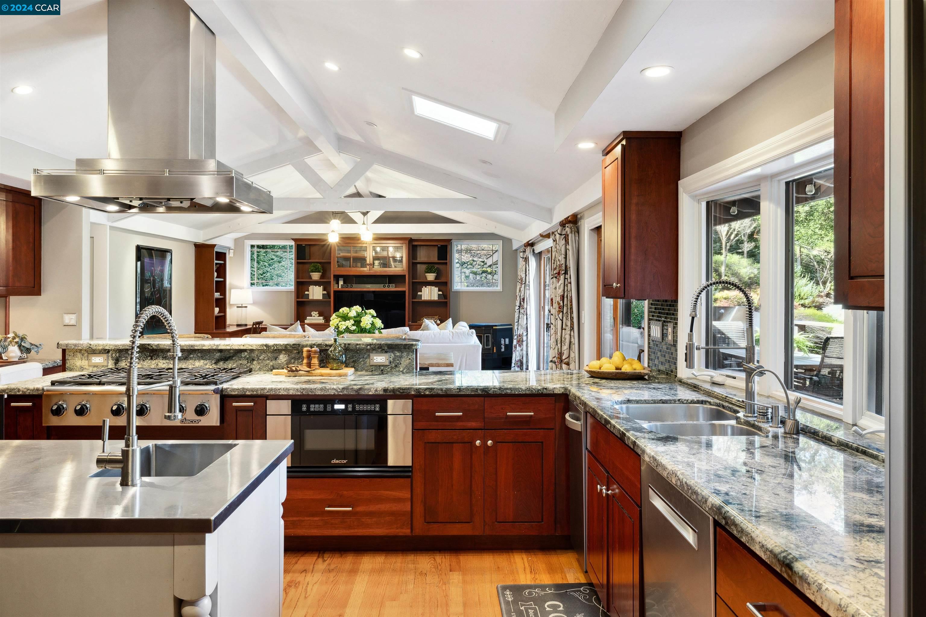 60 Stone Creek Place