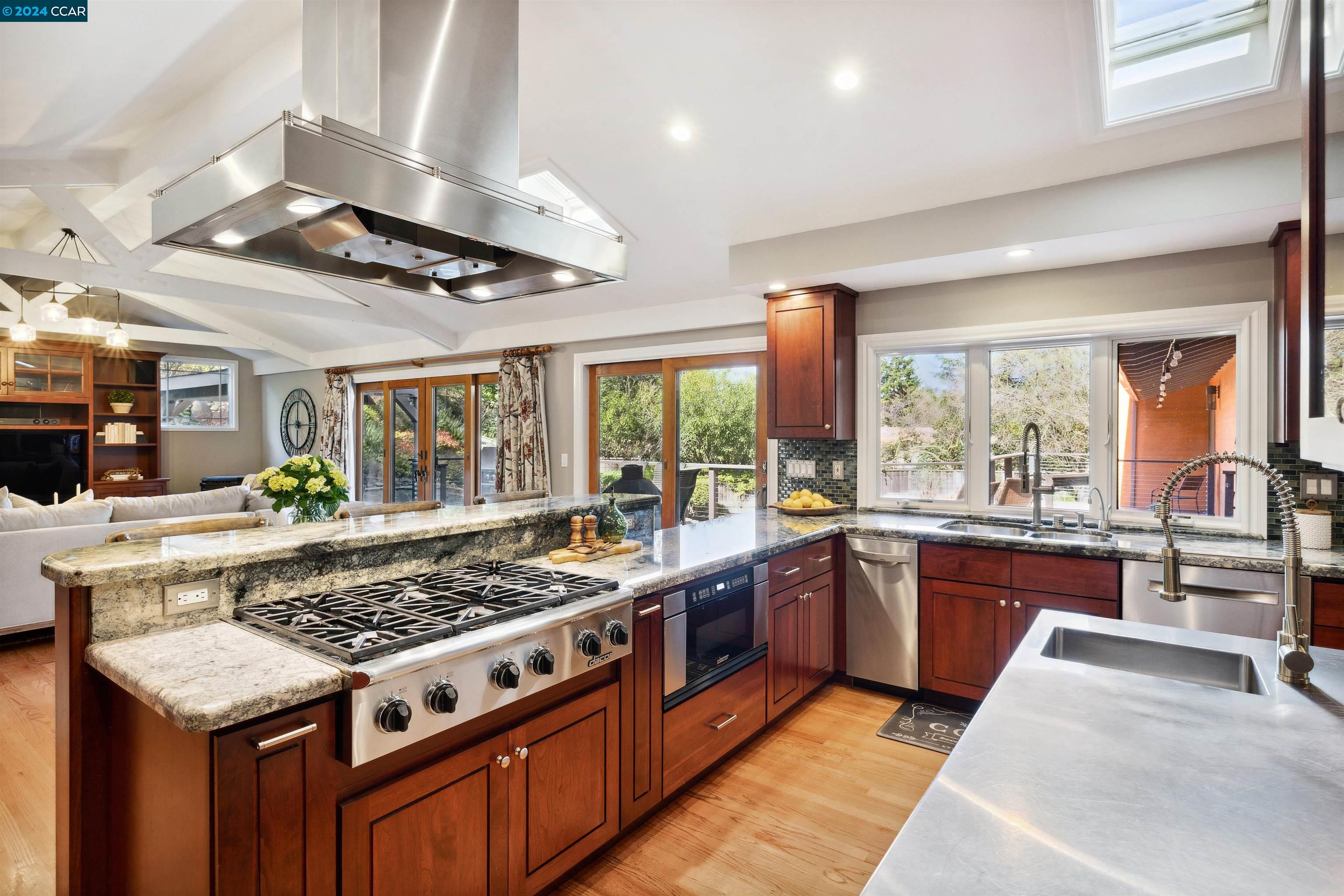 60 Stone Creek Place
