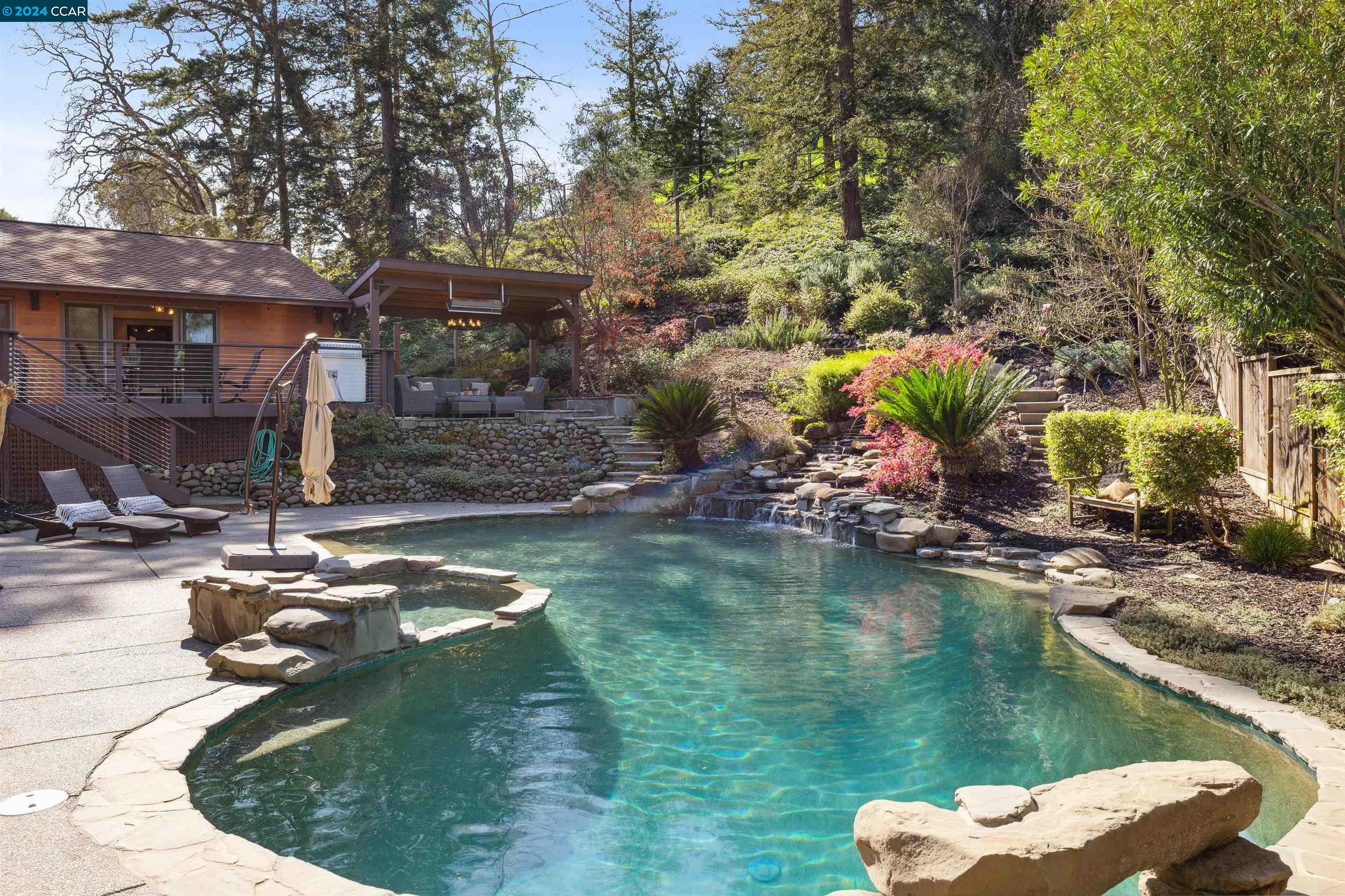 60 Stone Creek Place