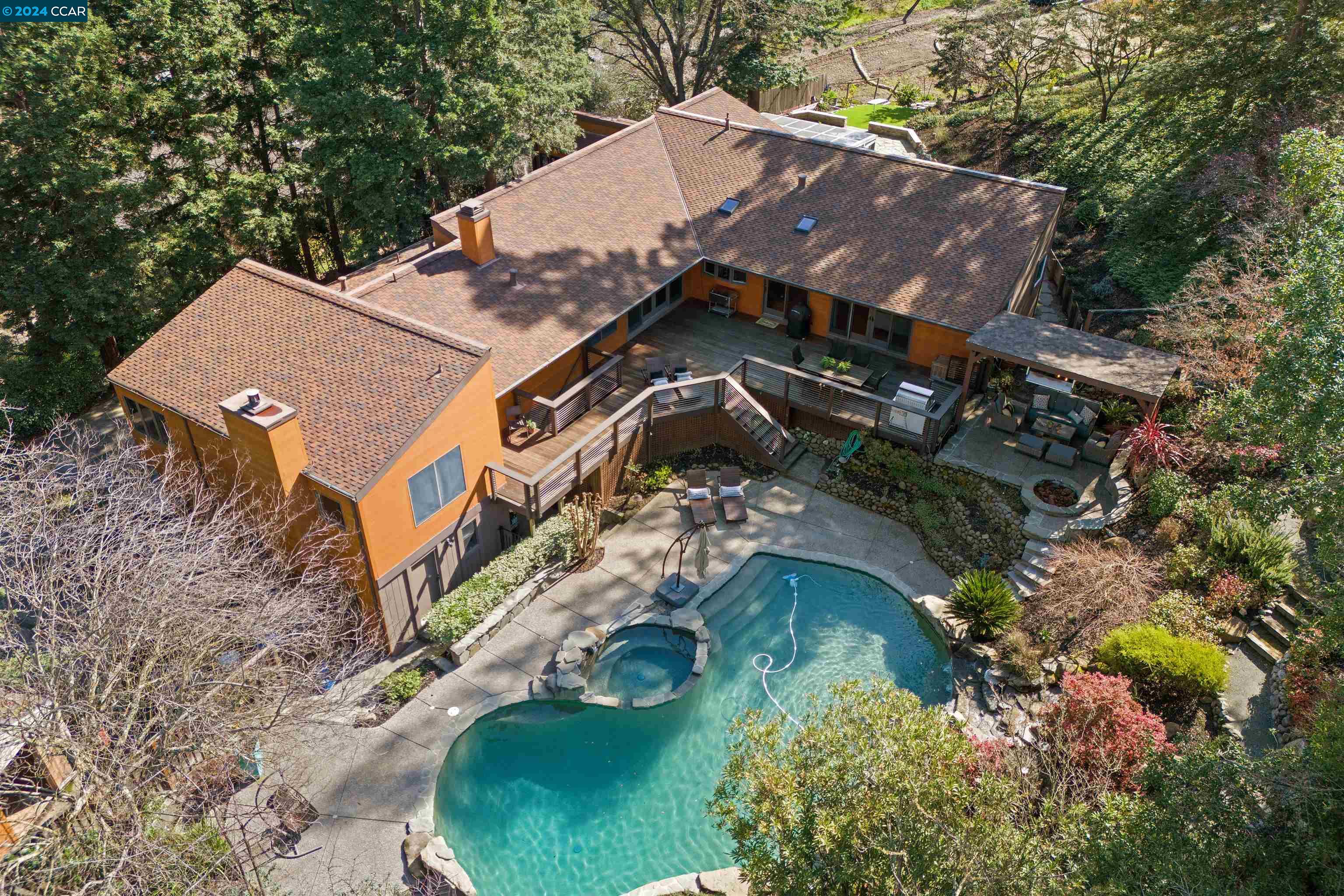 60 Stone Creek Place
