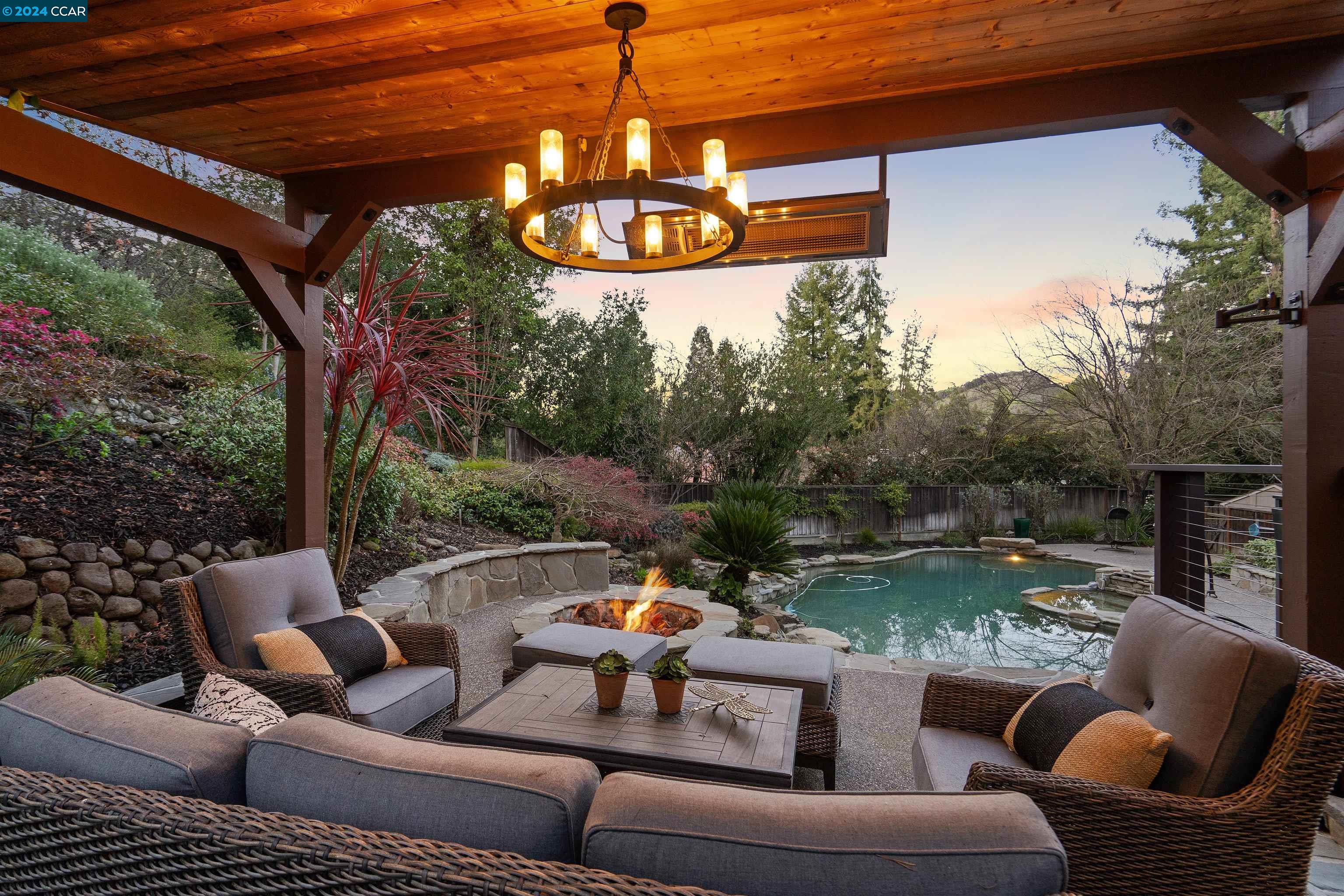 60 Stone Creek Place