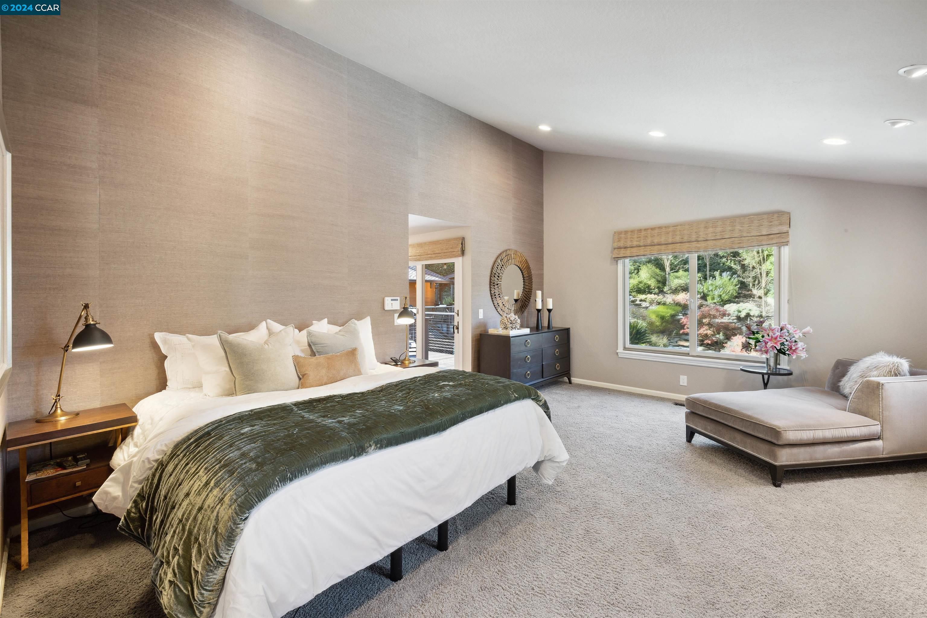 60 Stone Creek Place