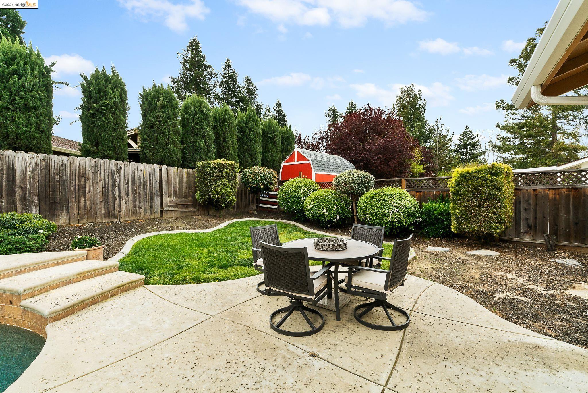 1240 Woodside DR