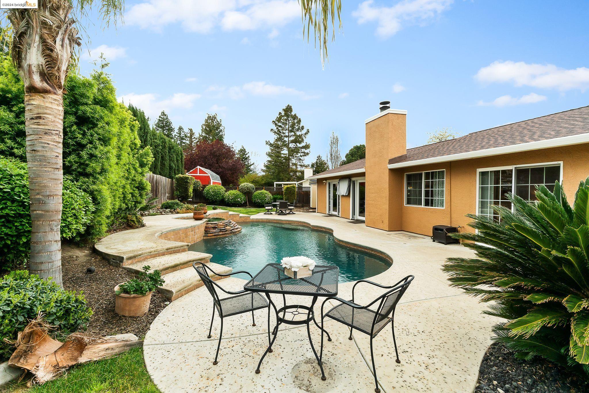 1240 Woodside DR