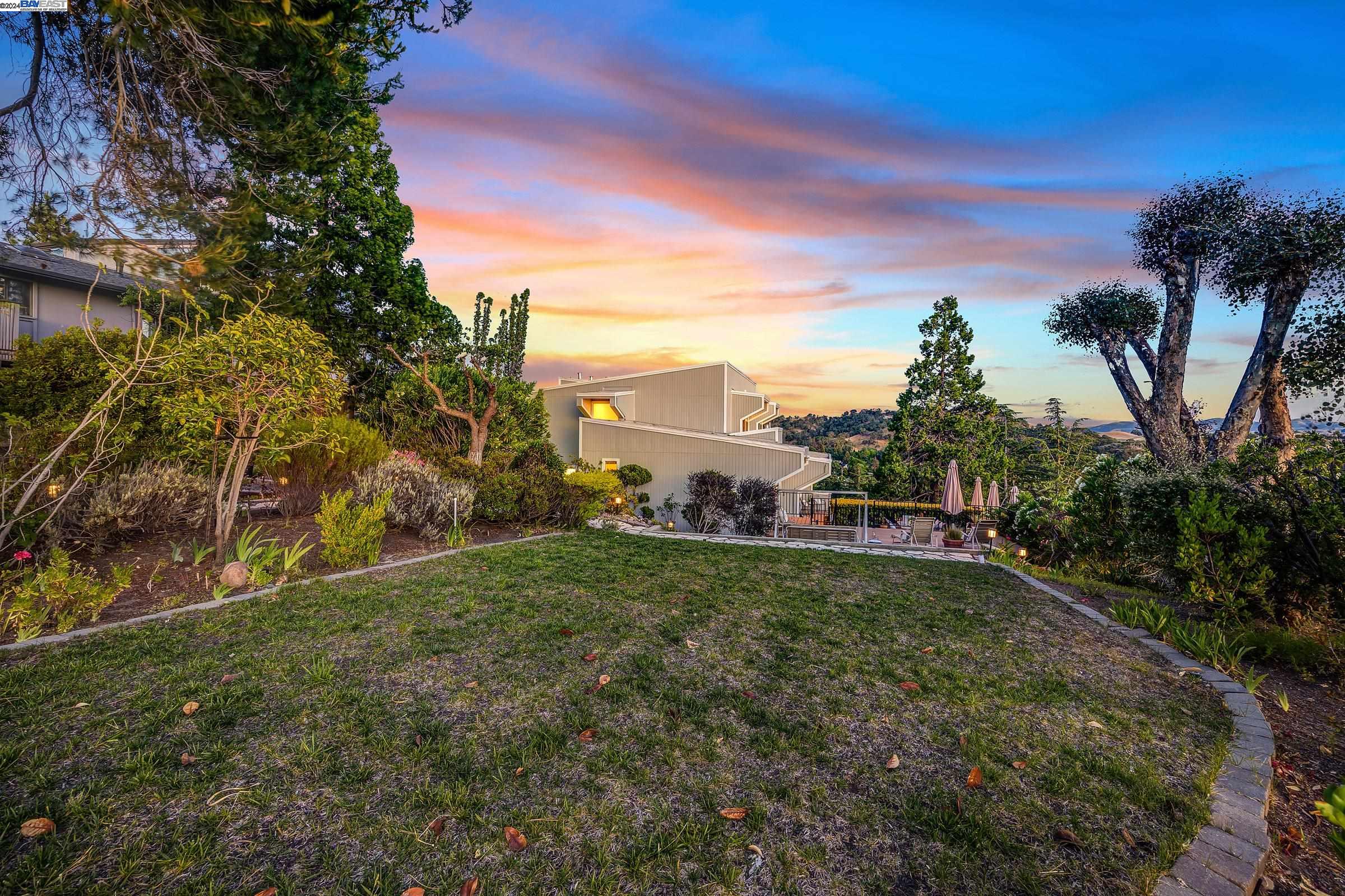 32 Pulido Court