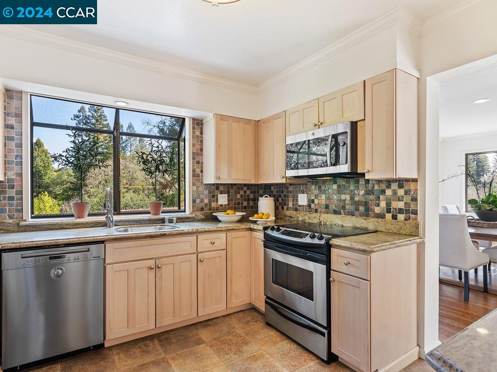 1224 Upper Happy Valley Rd