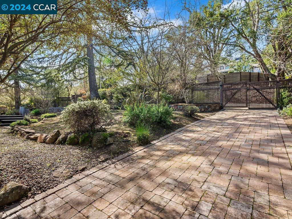 1224 Upper Happy Valley Rd