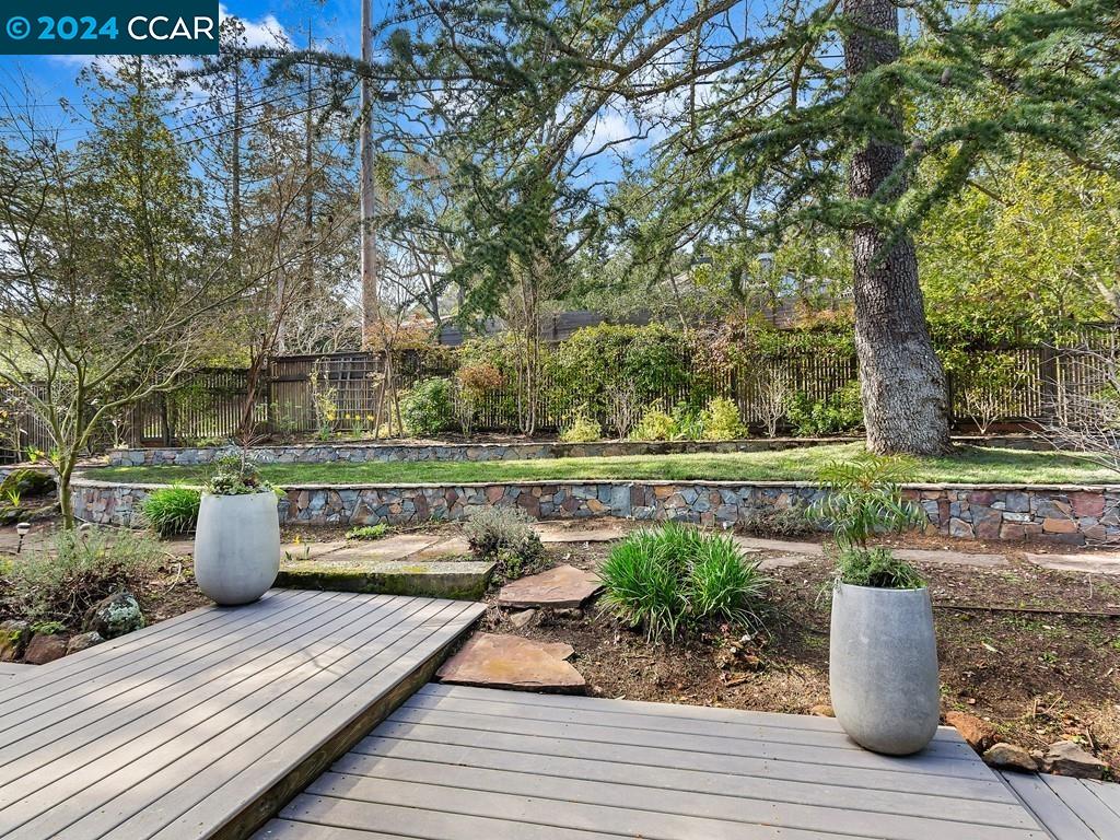1224 Upper Happy Valley Rd