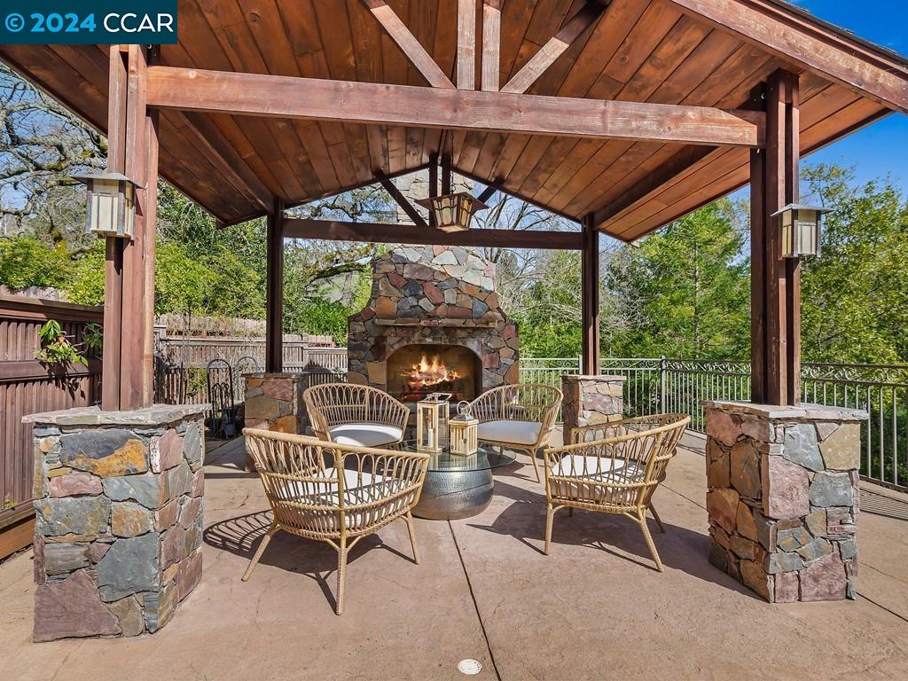 1224 Upper Happy Valley Rd