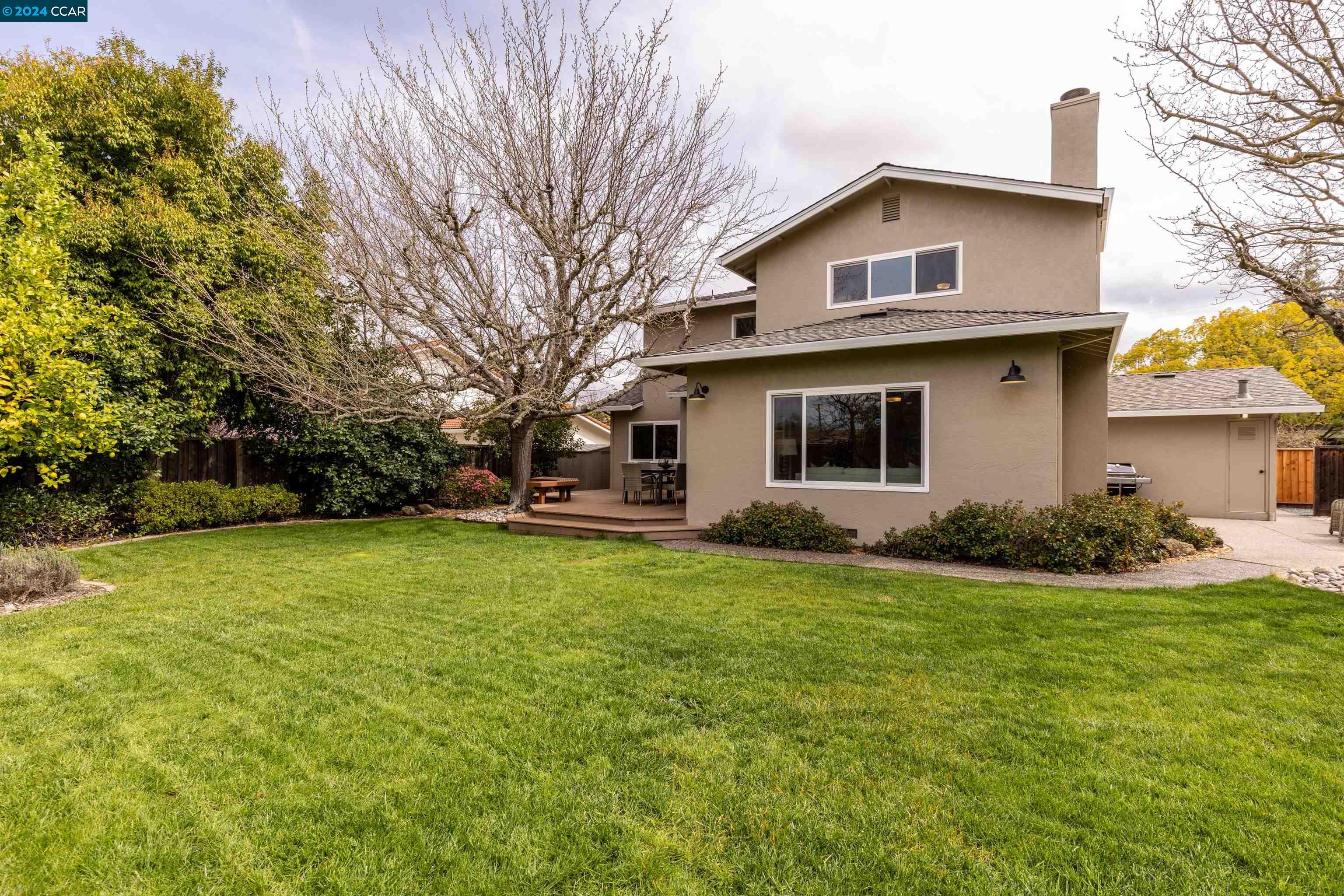 913 Meander Dr