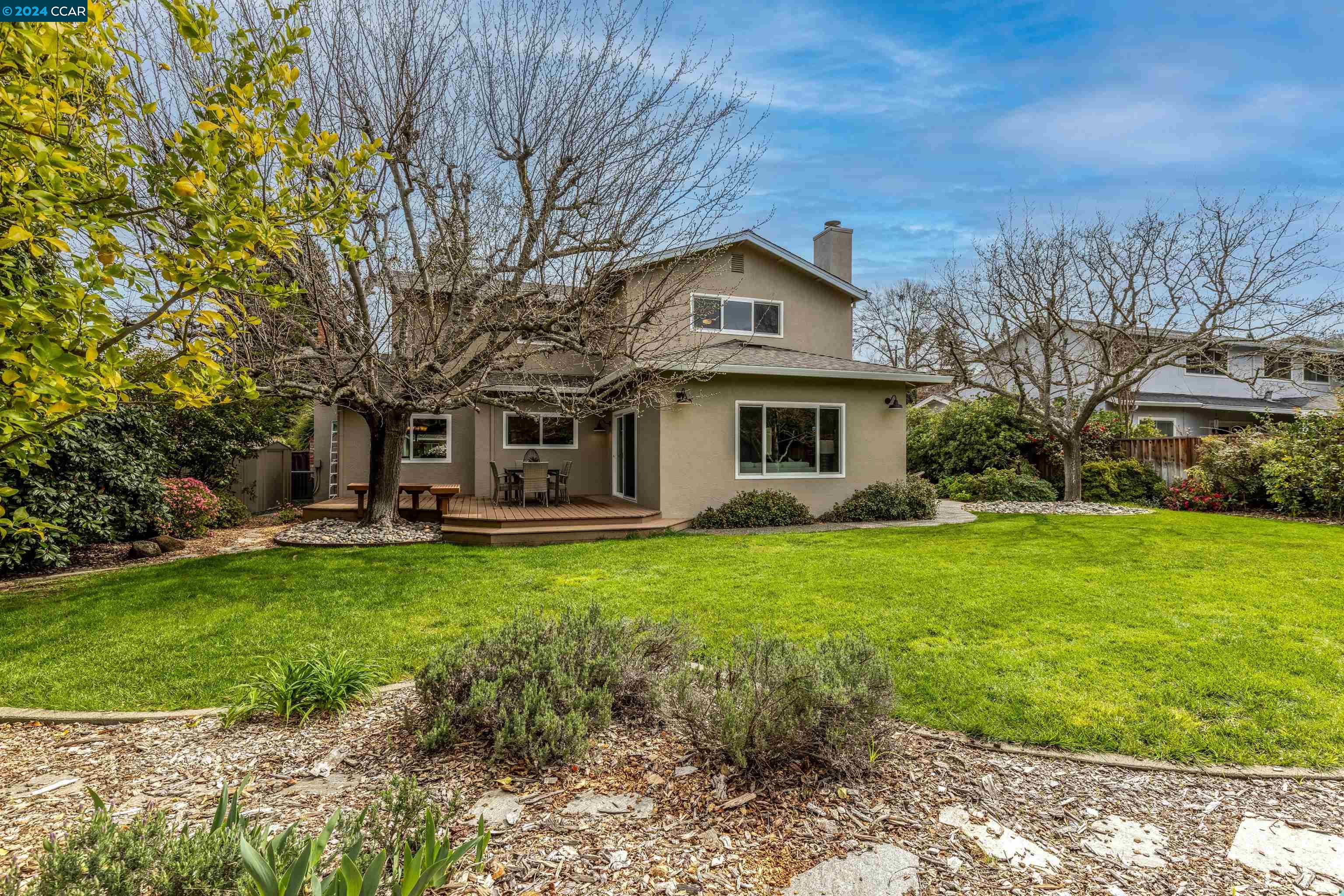 913 Meander Dr