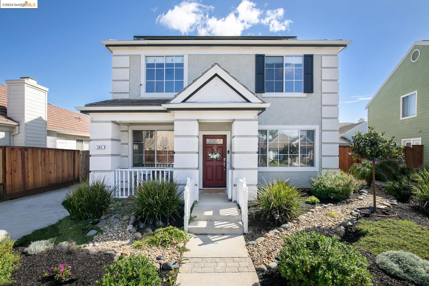 342 Chaucer Dr