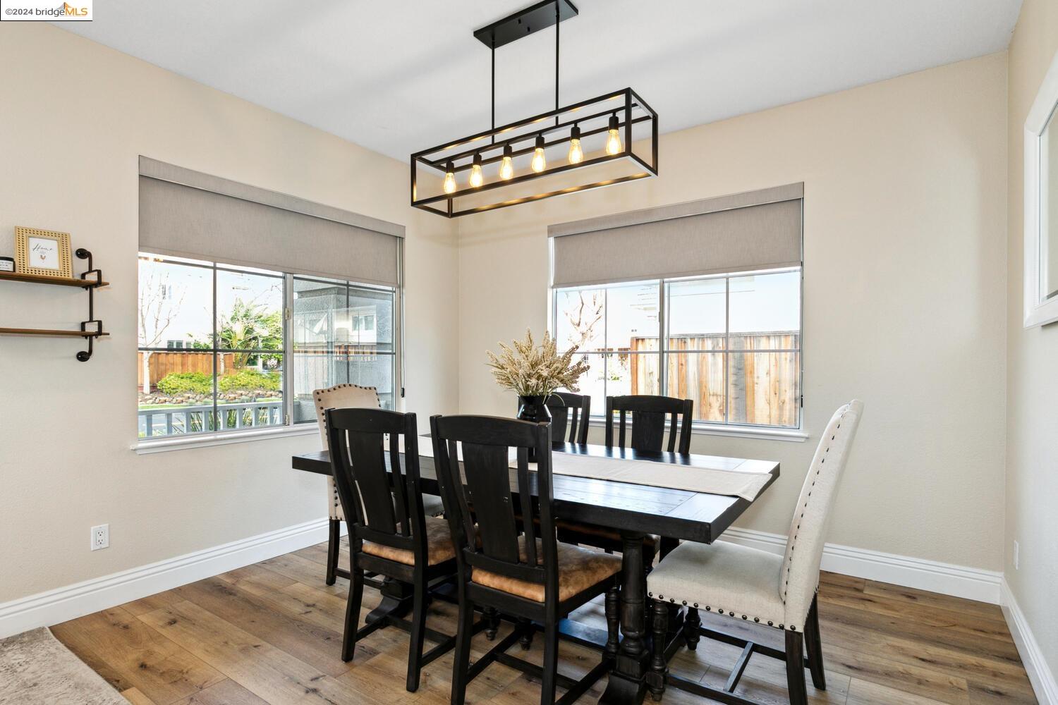 342 Chaucer Dr