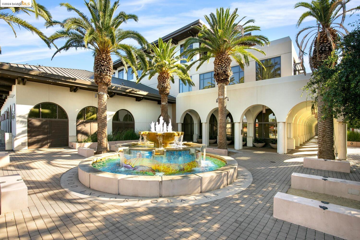 342 Chaucer Dr
