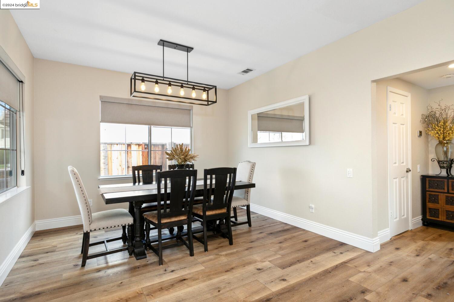 342 Chaucer Dr