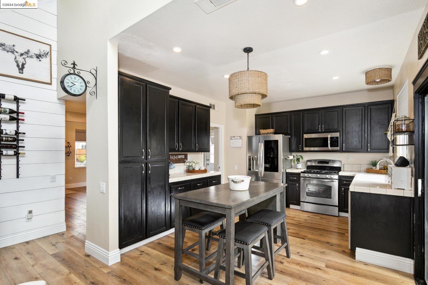 342 Chaucer Dr