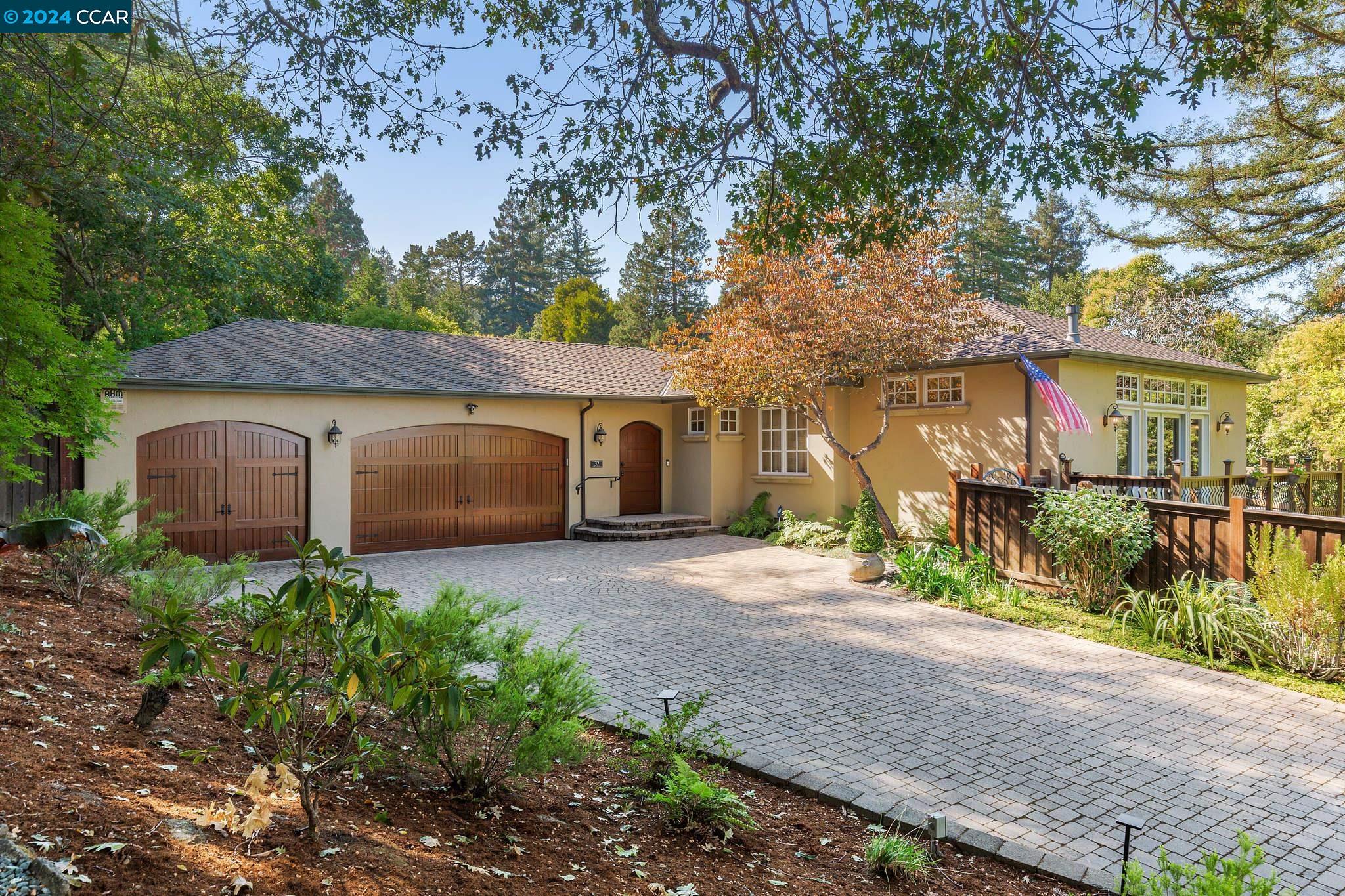32 Crest Rd