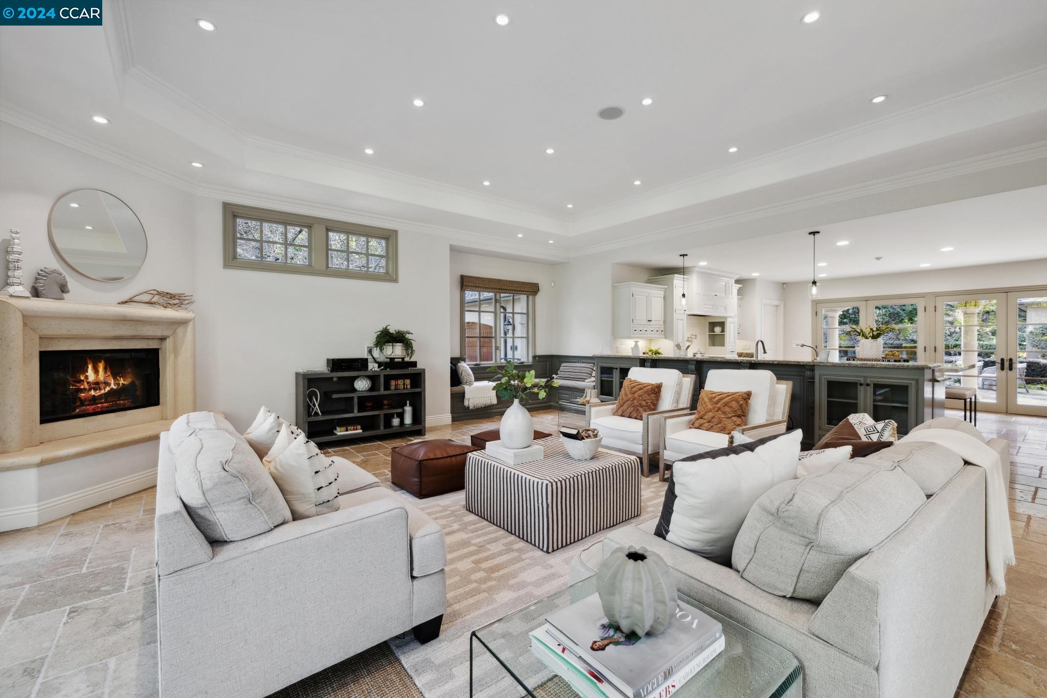32 Crest Rd