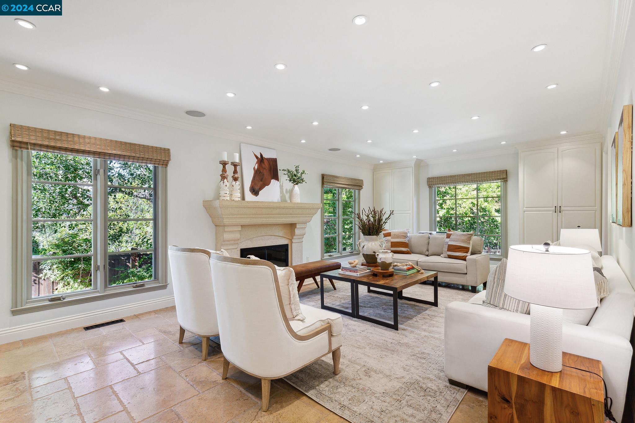 32 Crest Rd