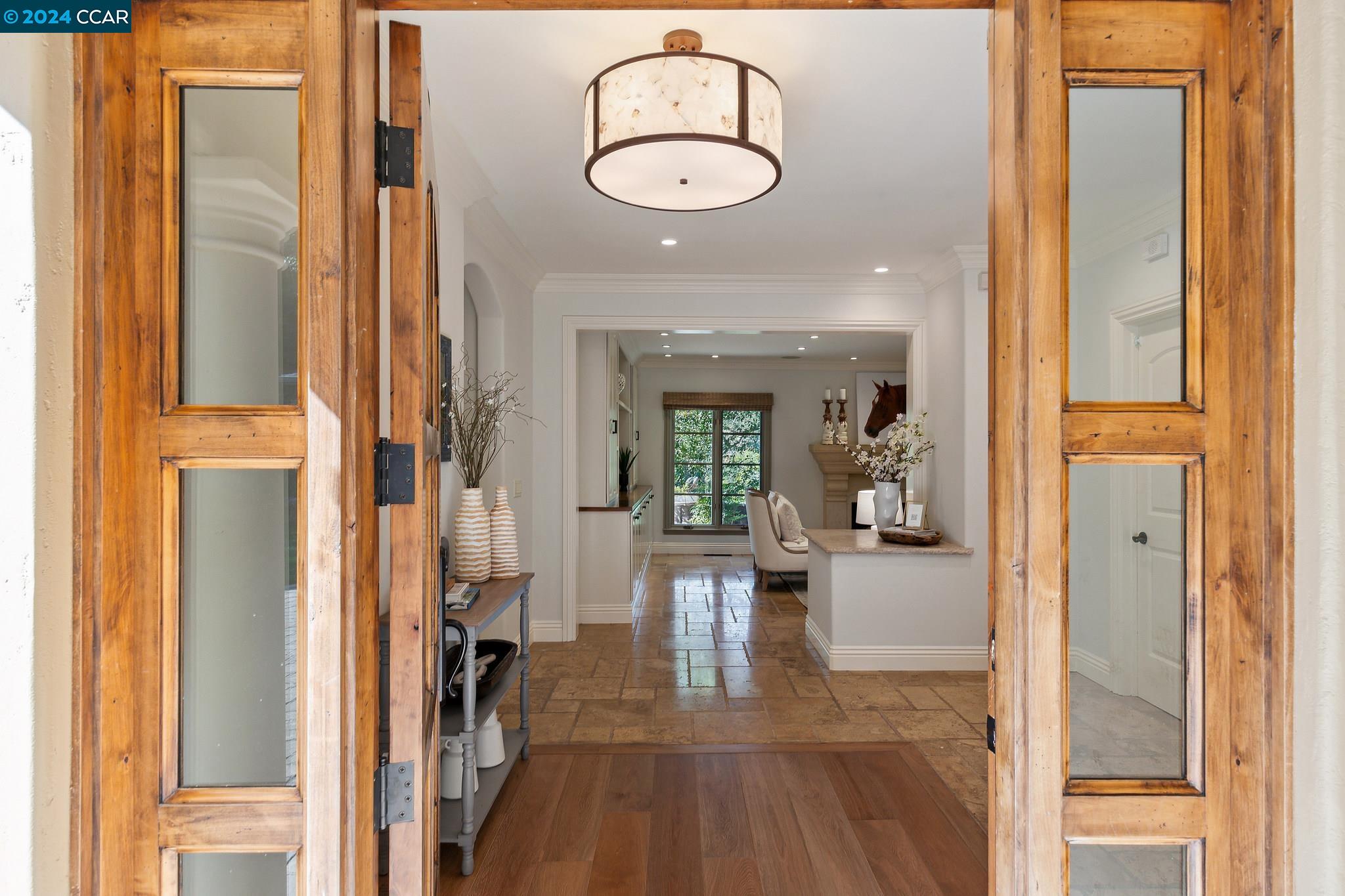 32 Crest Rd
