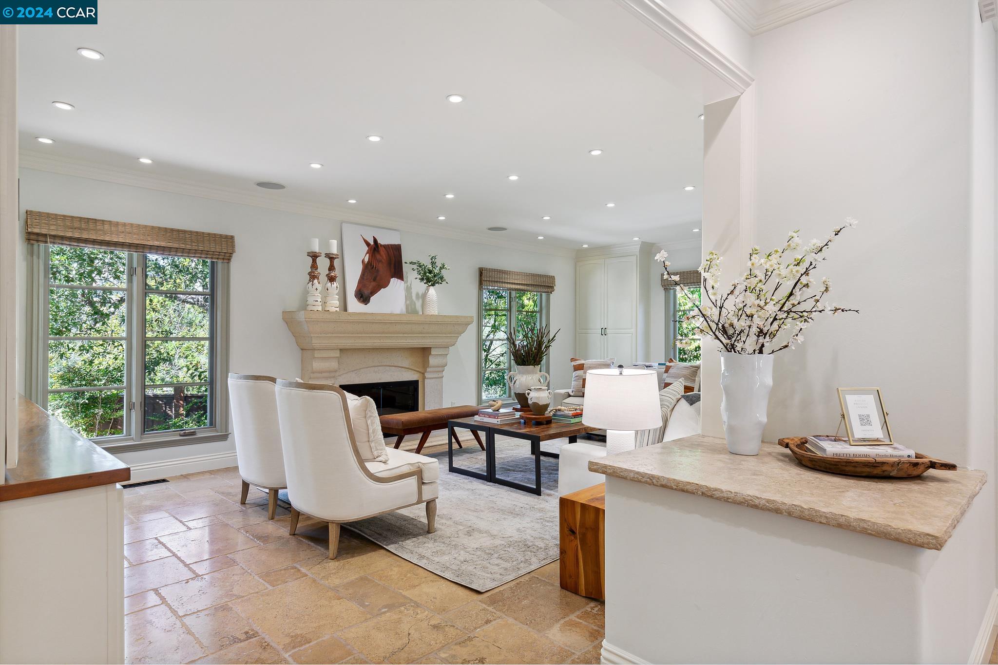 32 Crest Rd