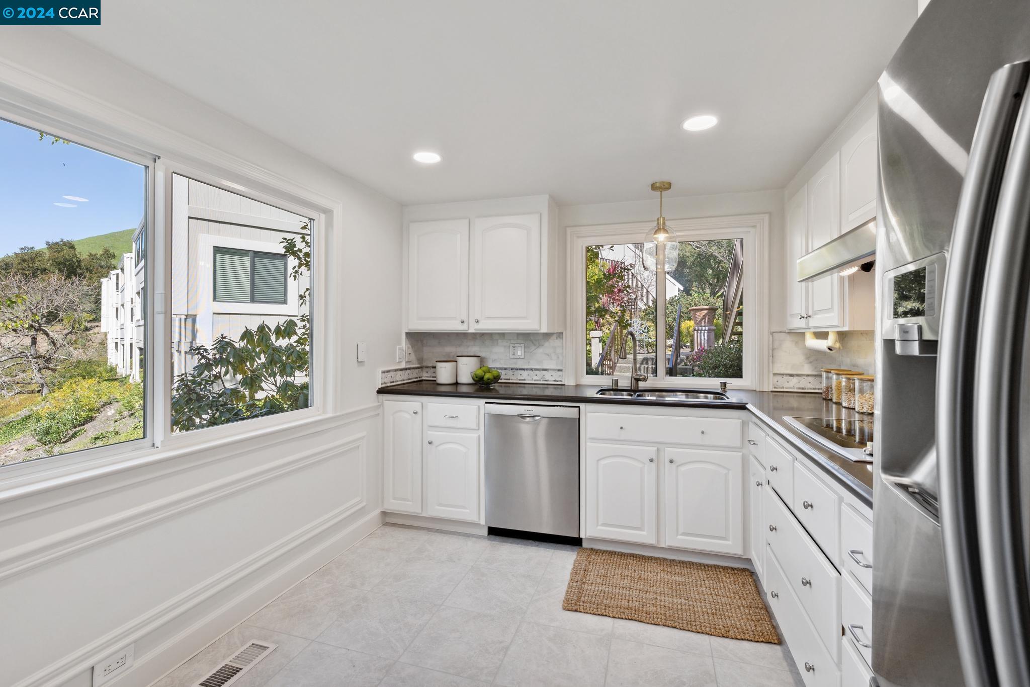 3580 Rossmoor Pkwy # 4