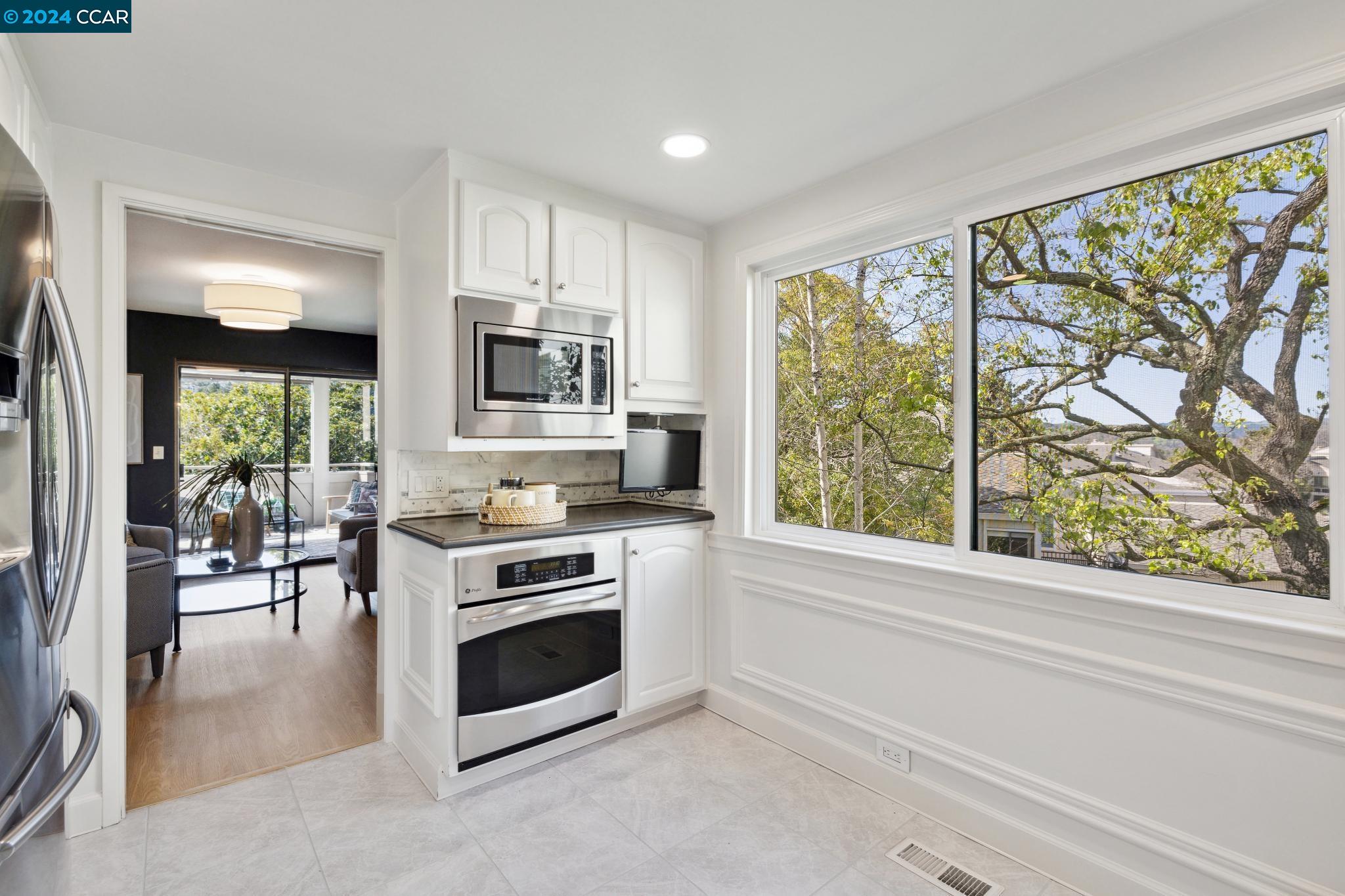 3580 Rossmoor Pkwy # 4