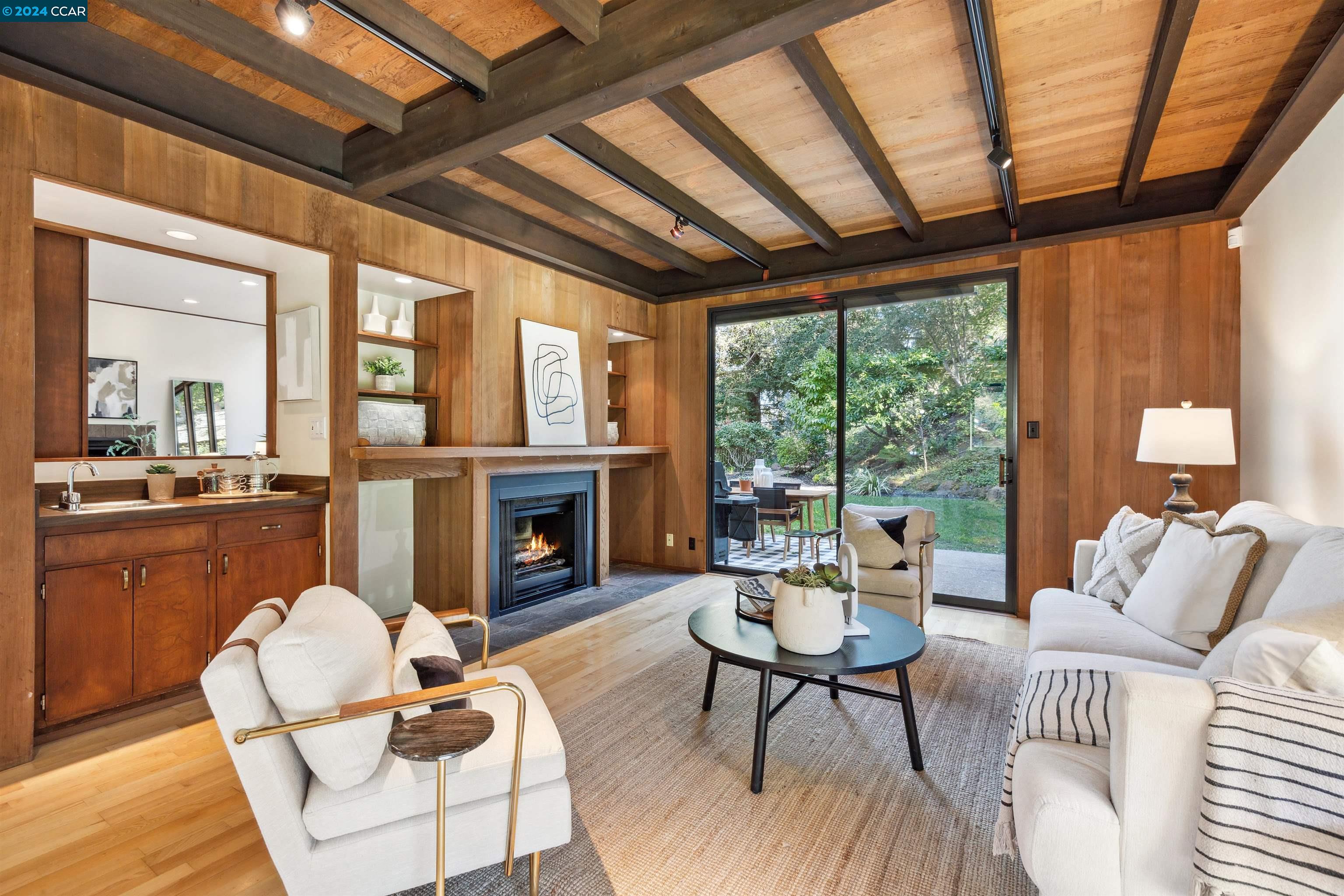 1258 N Scenic Dr.