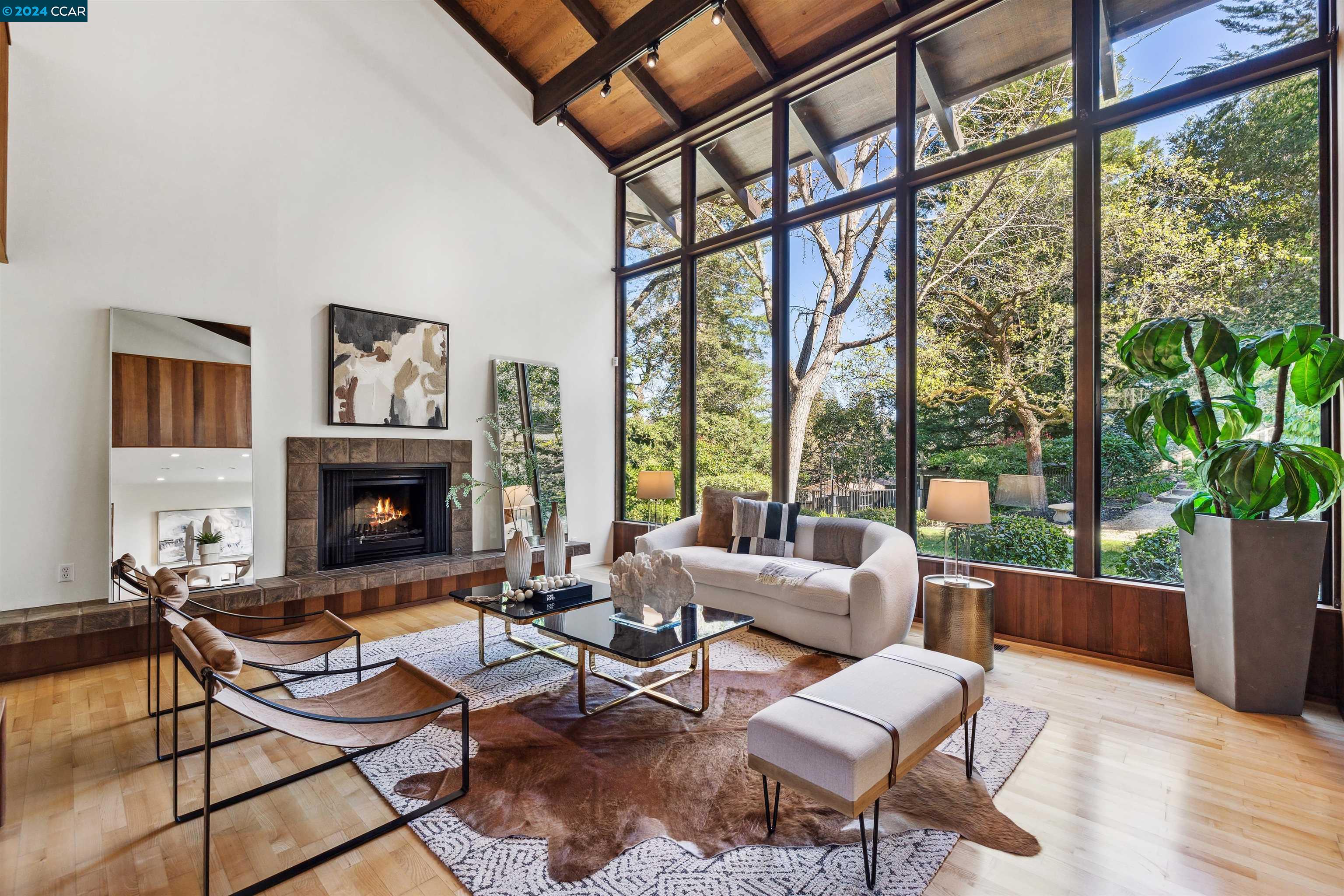 1258 N Scenic Dr.