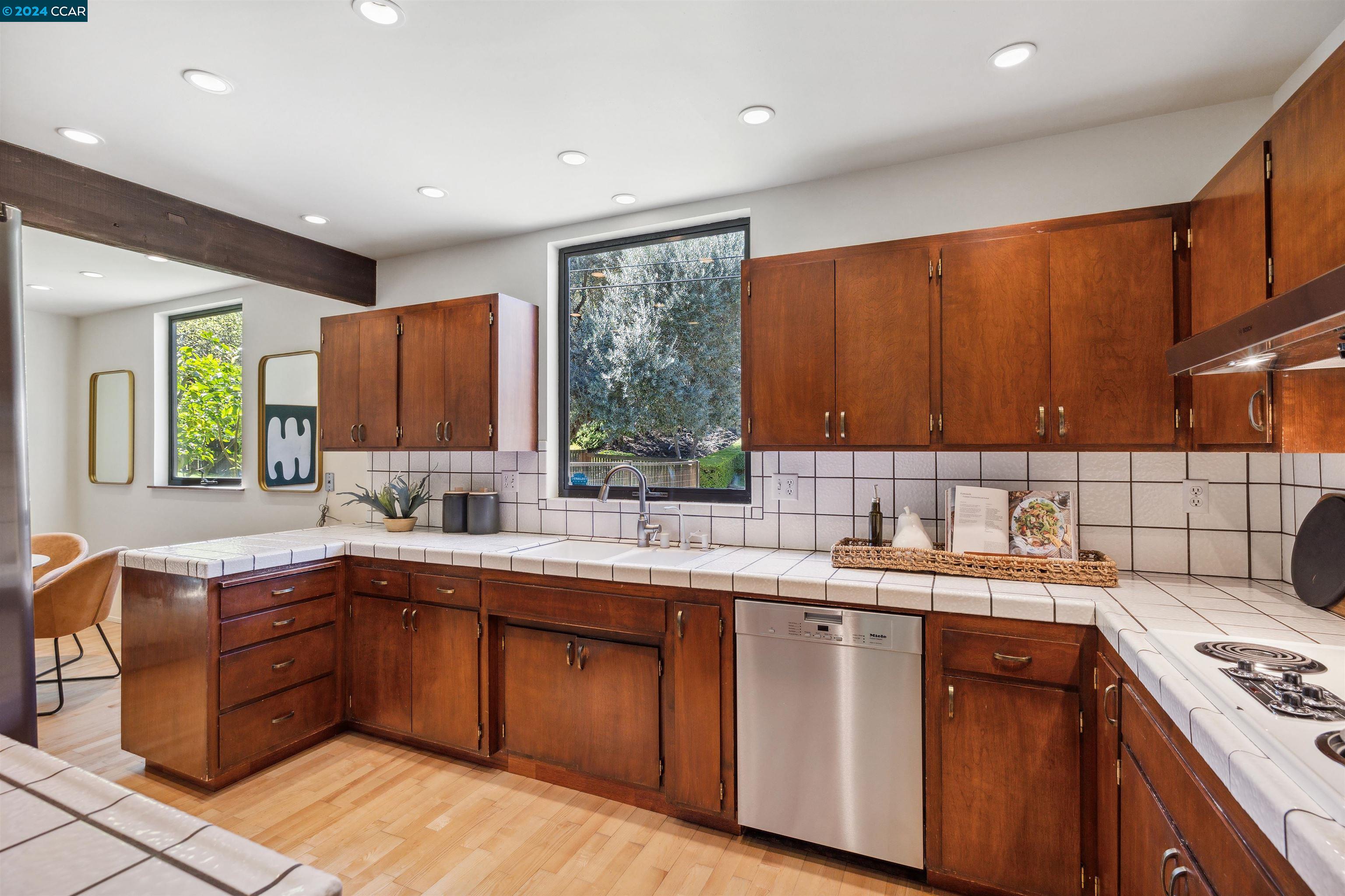 1258 N Scenic Dr.
