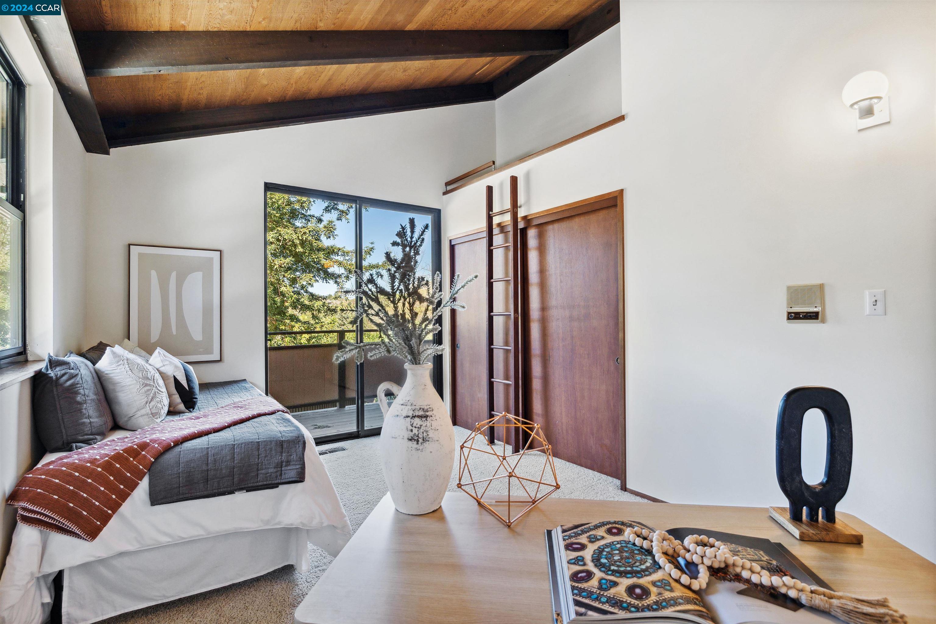 1258 N Scenic Dr.