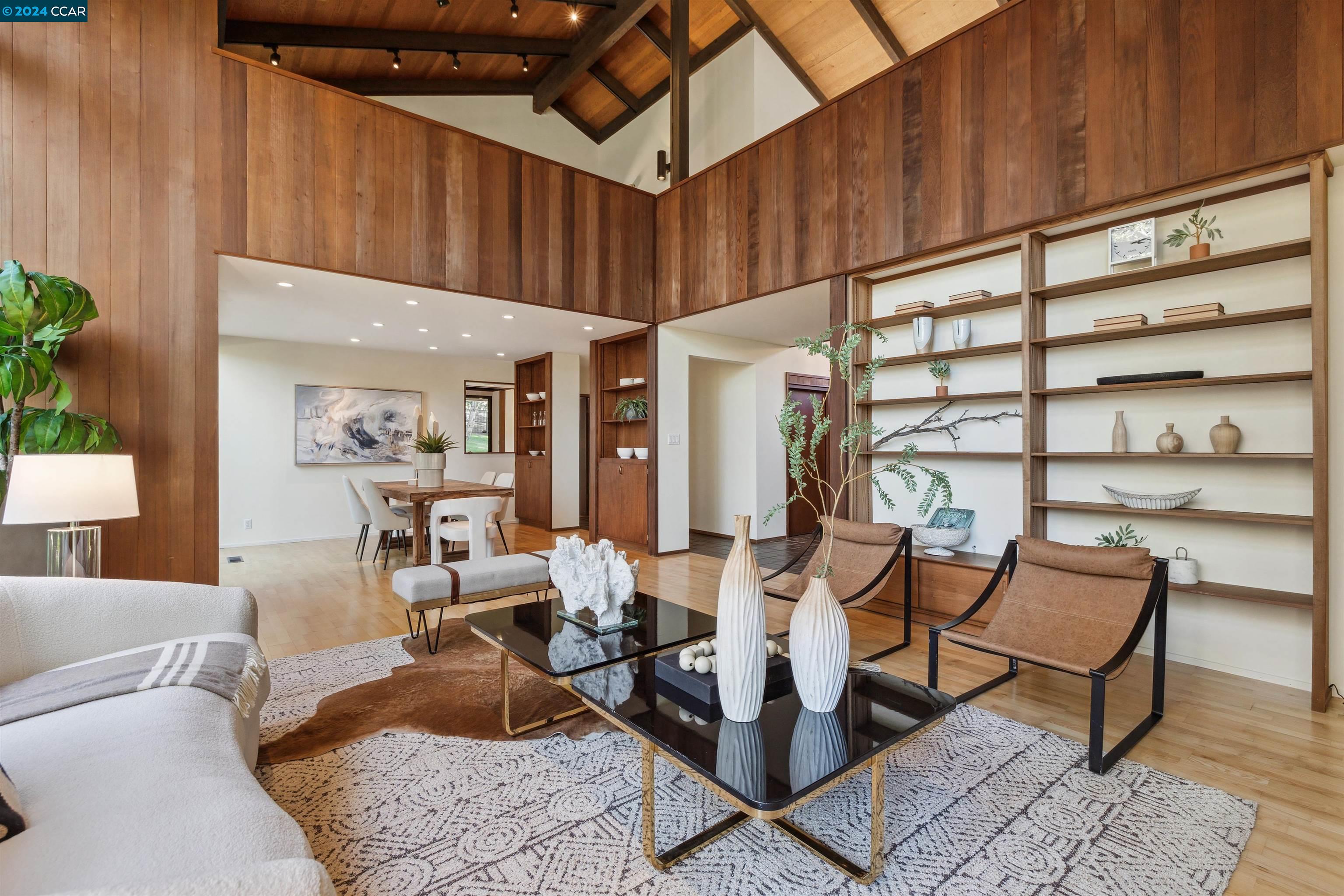 1258 N Scenic Dr.