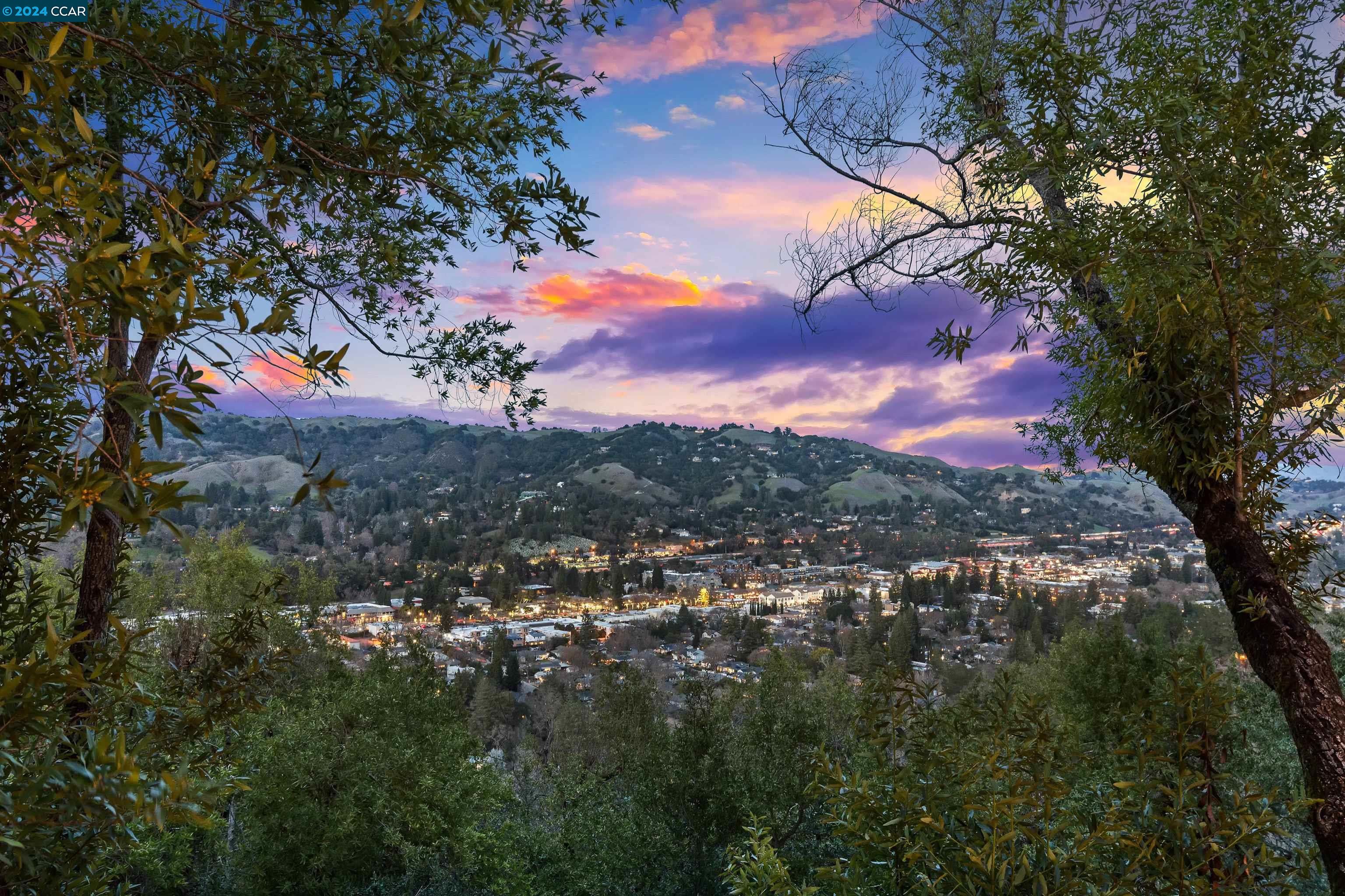 8 Mountain View Ln