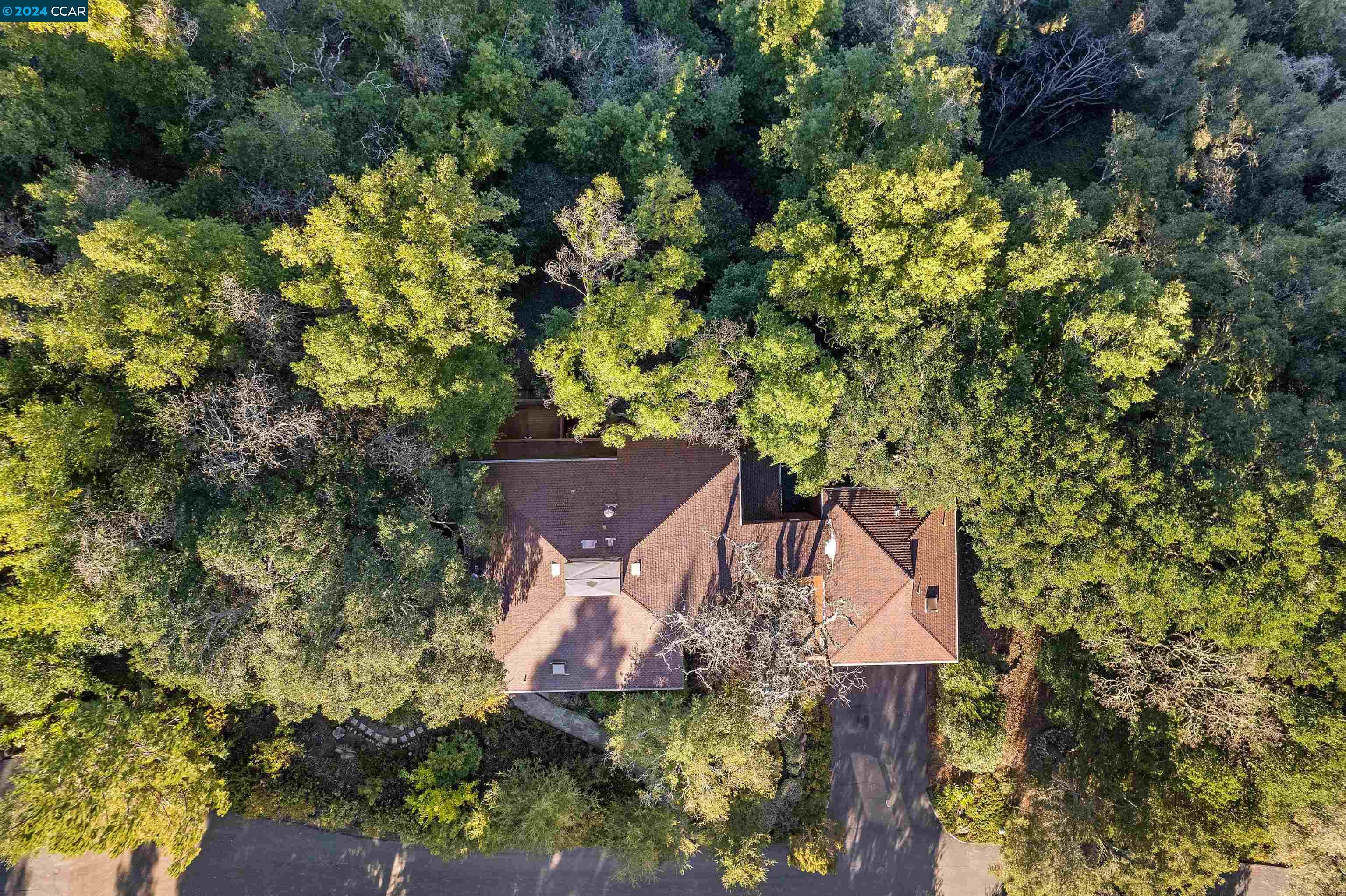 8 Mountain View Ln