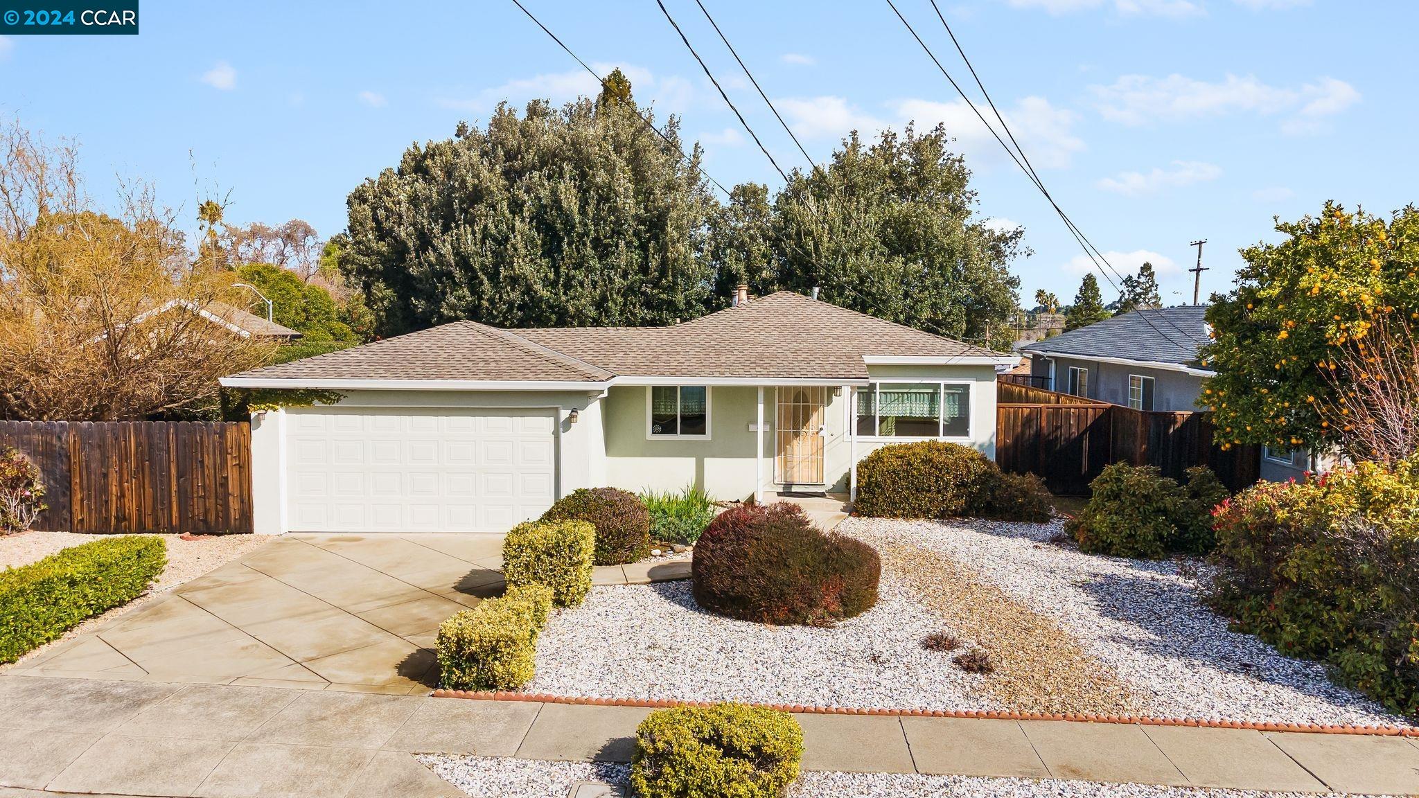 1519 Cherrywood Dr