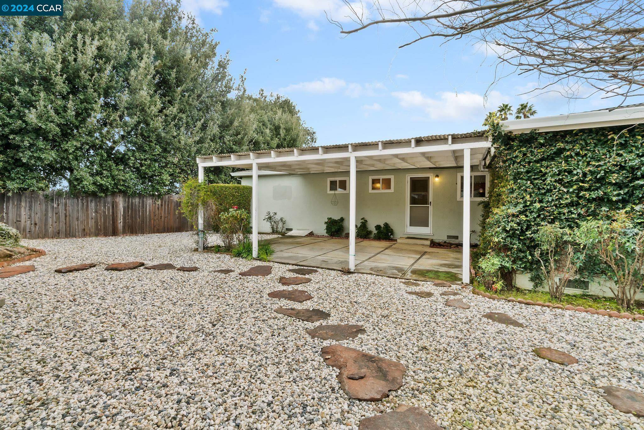 1519 Cherrywood Dr